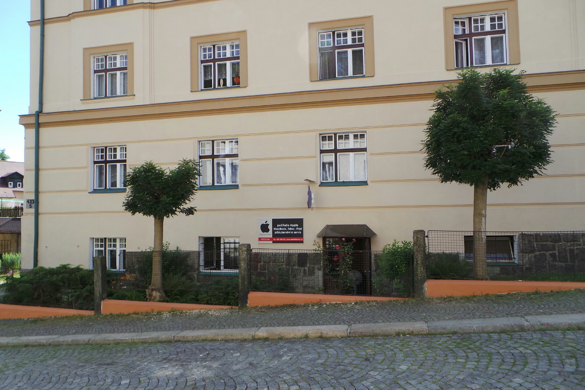 REDLine Apple Liberec