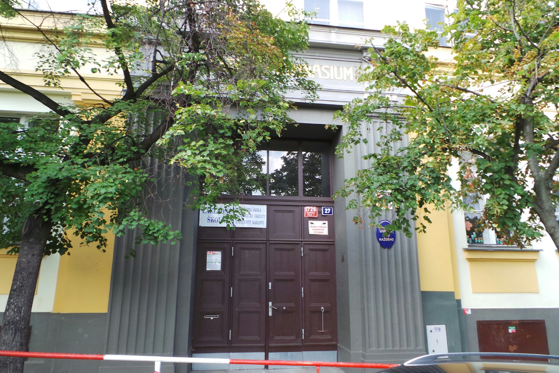 Základní škola, Fakultní škola Pedagogické fakulty UK, Praha 2, Slovenská 27