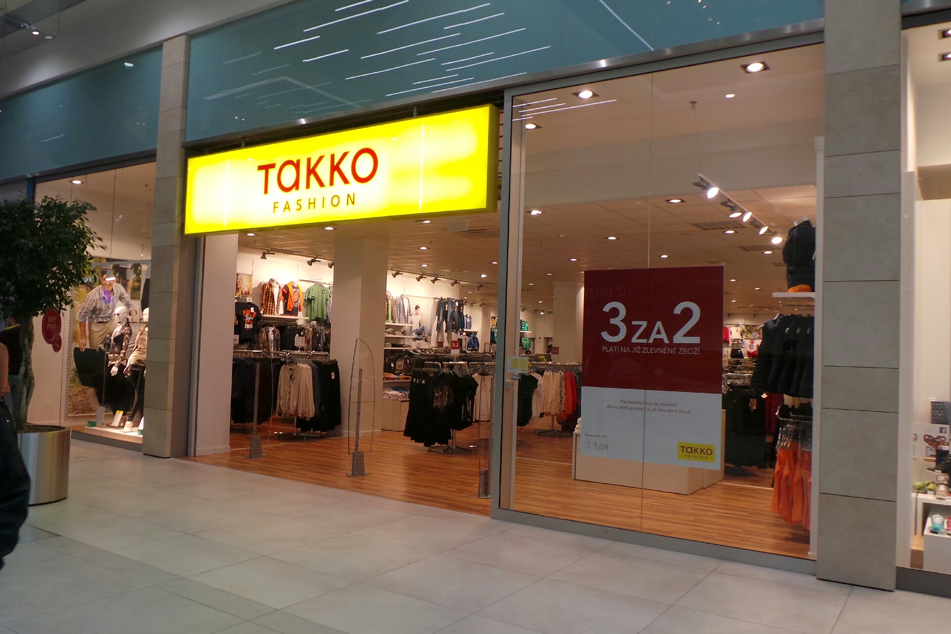 TAKKO FASHION