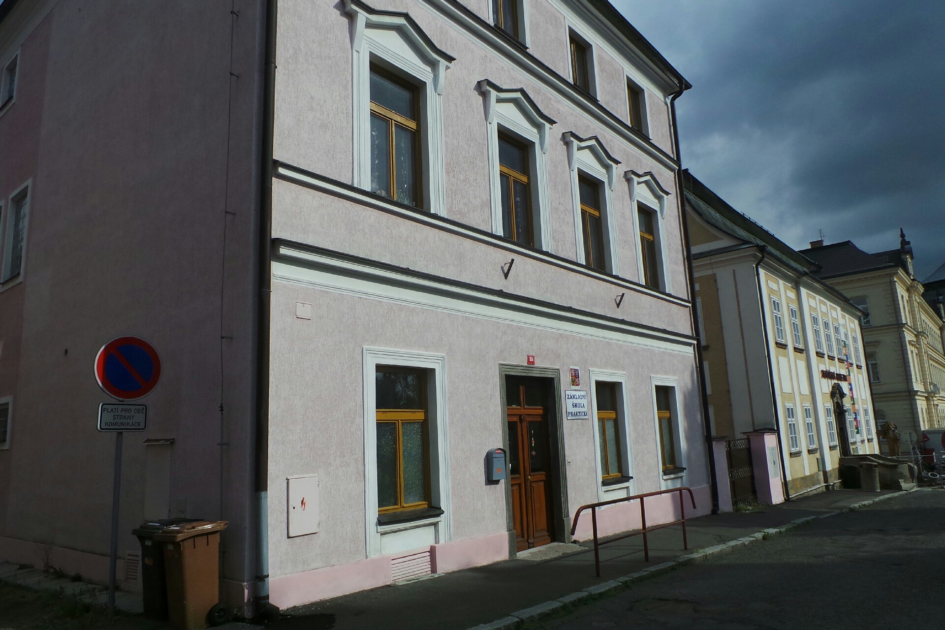 Základní škola praktická, Nový Bor, náměstí Míru 104, okres Česká Lípa