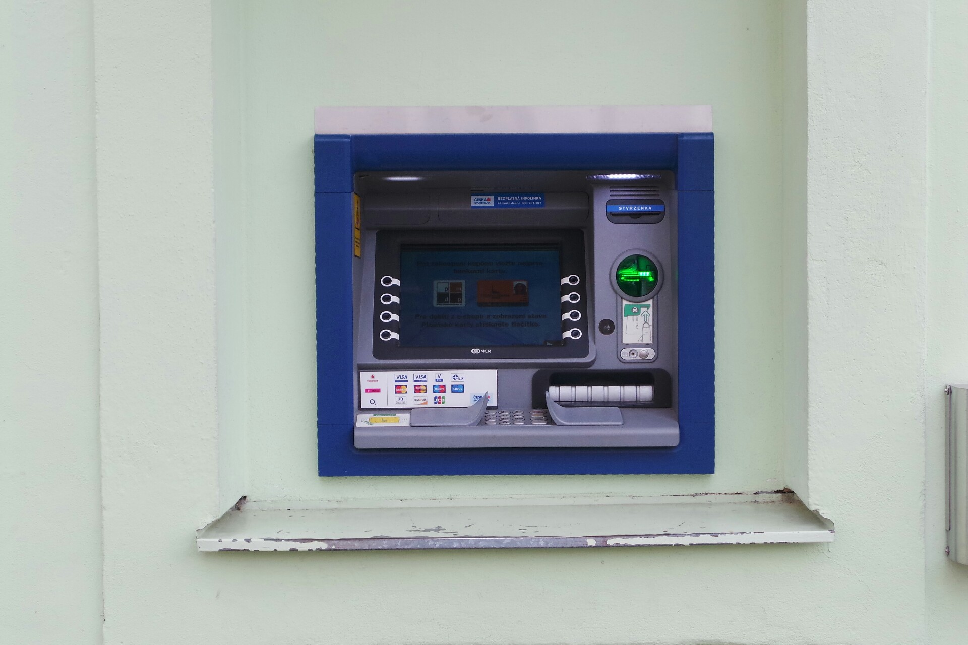 Bankomat České spořitelny foto 2