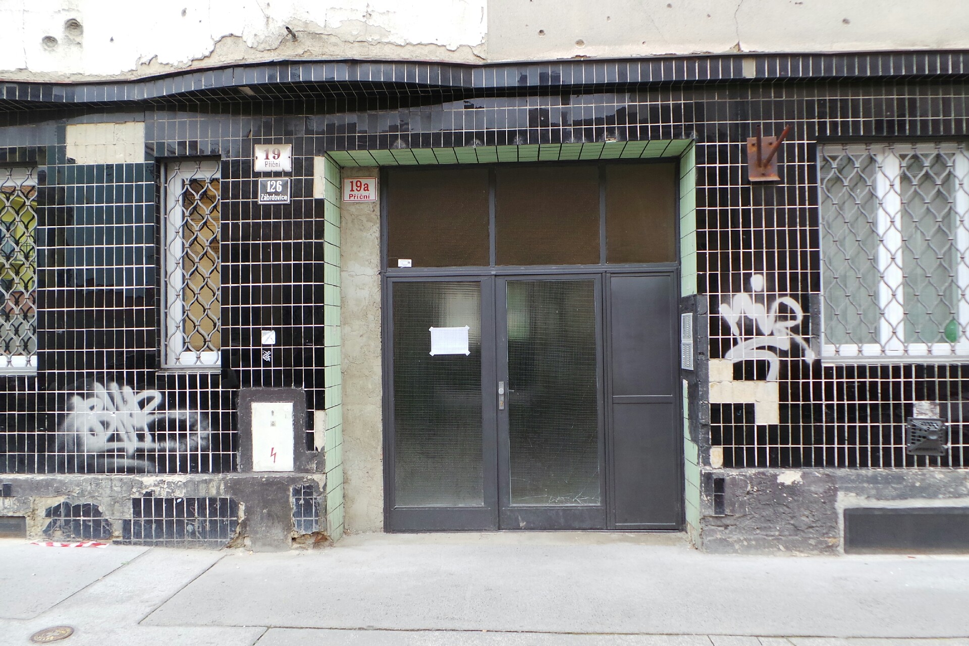 V - market, s.r.o.