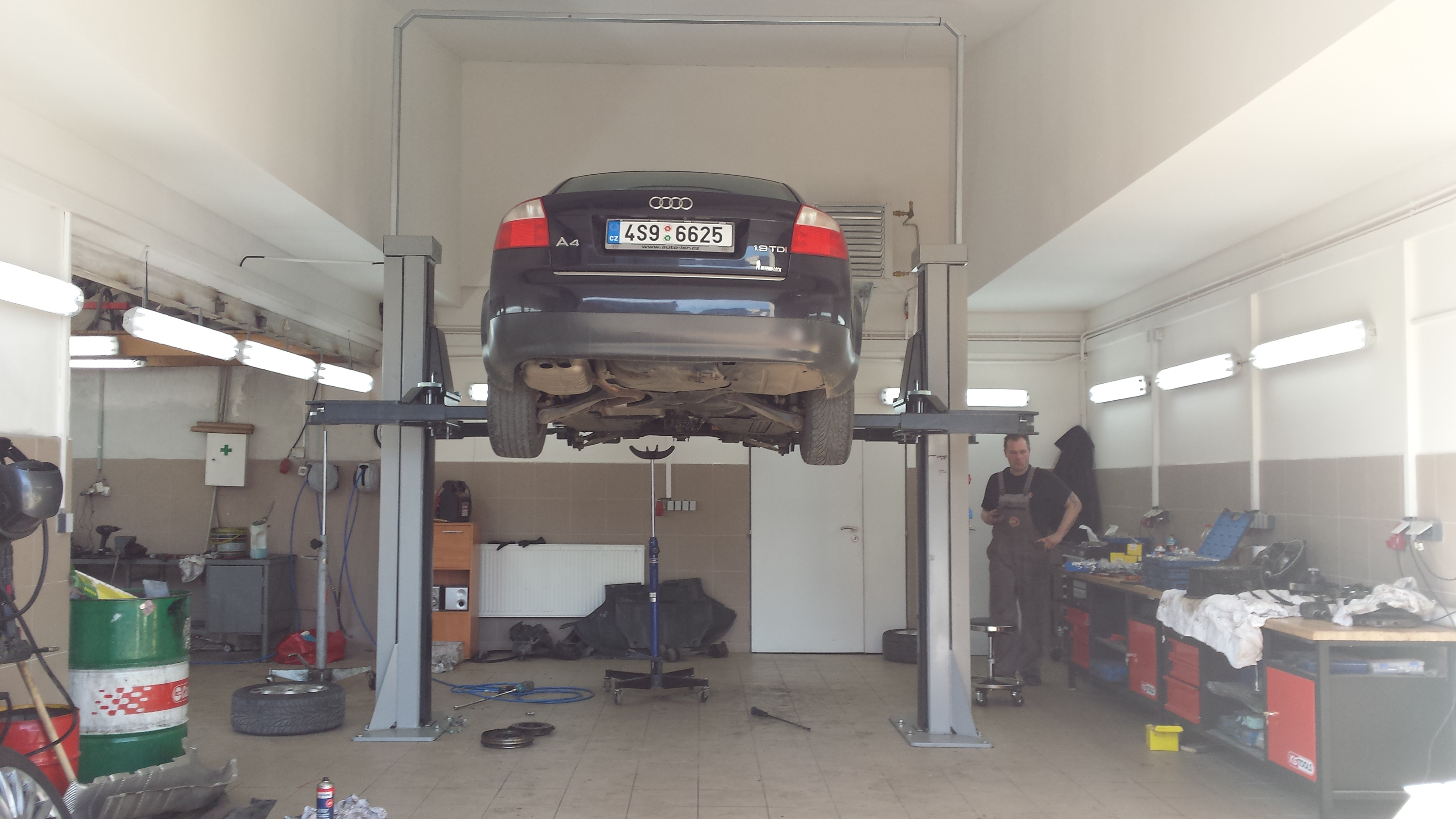 AUTO-PNEU servis KOFI, s.r.o. foto 2