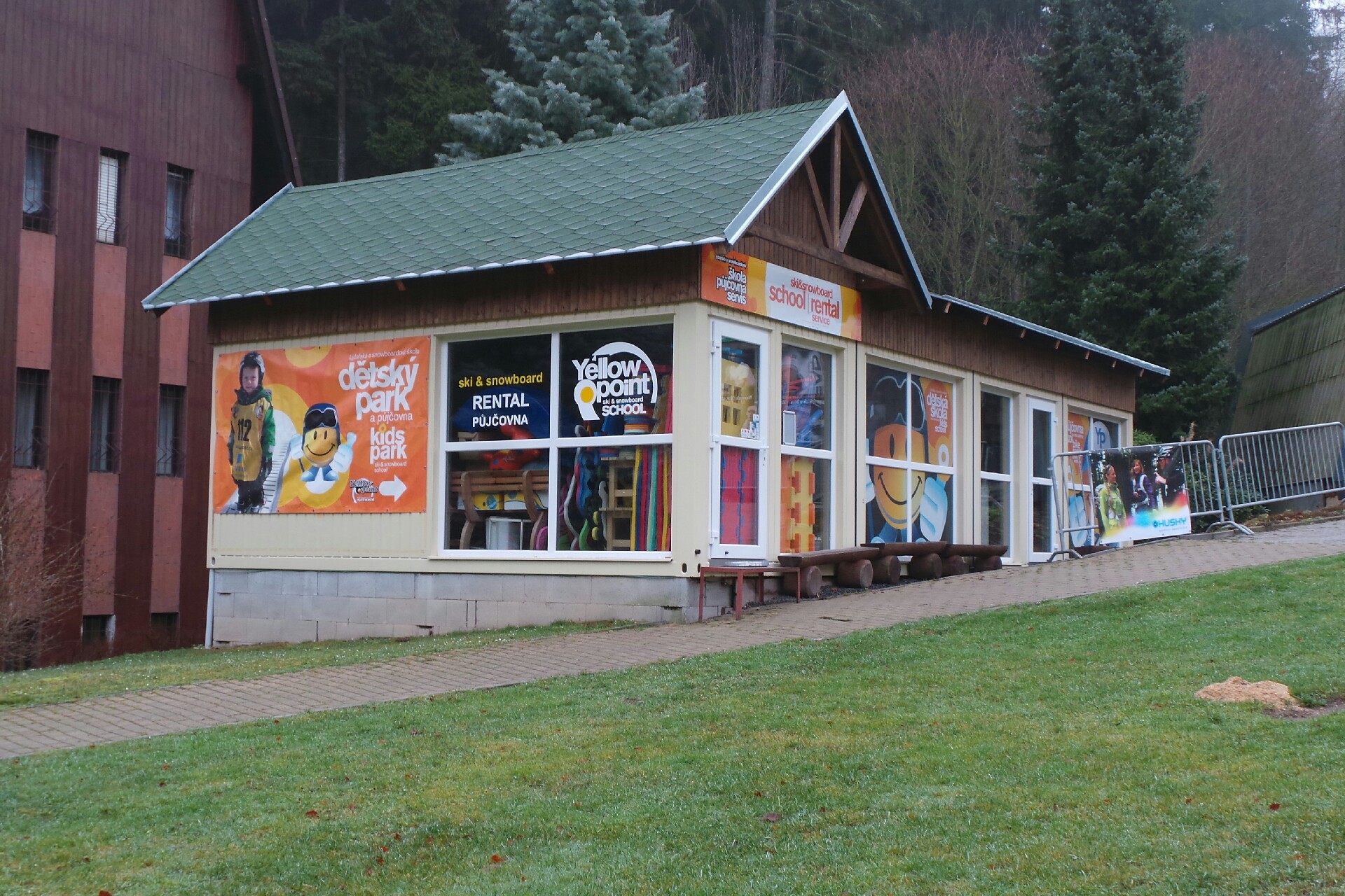 YELLOW POINT, s.r.o.