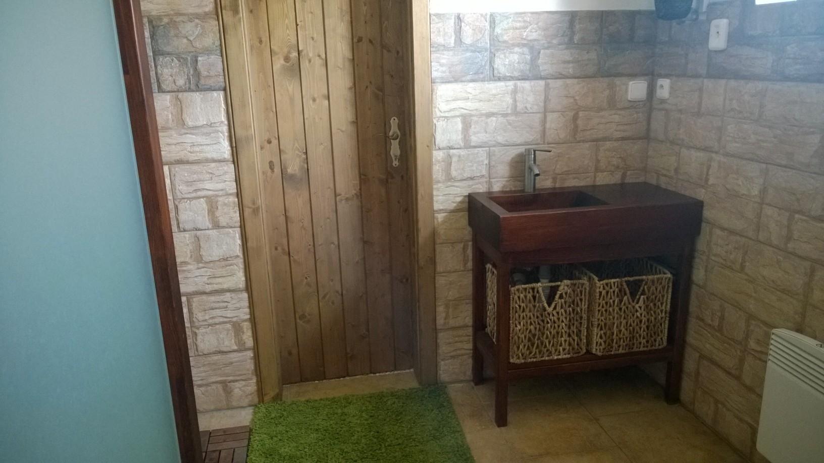 Barvy, laky - Ing. Vladan Ivičič foto 3