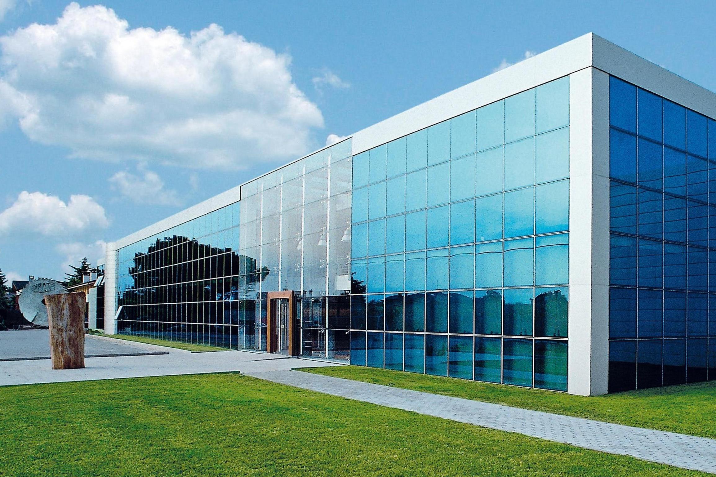 Ing.Jindřich Novotný - obchodní a servisní zastoupení firmy STARK