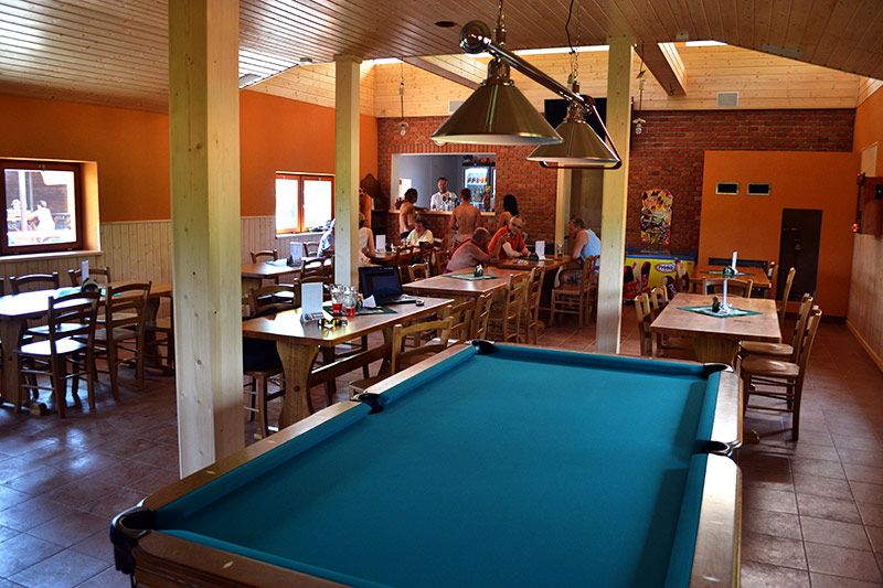 Restaurace Říční a sluneční lázně Na Úpě foto 2