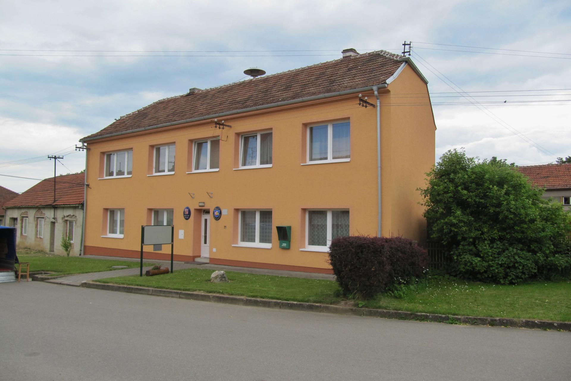 Dobročkovice - obecní úřad