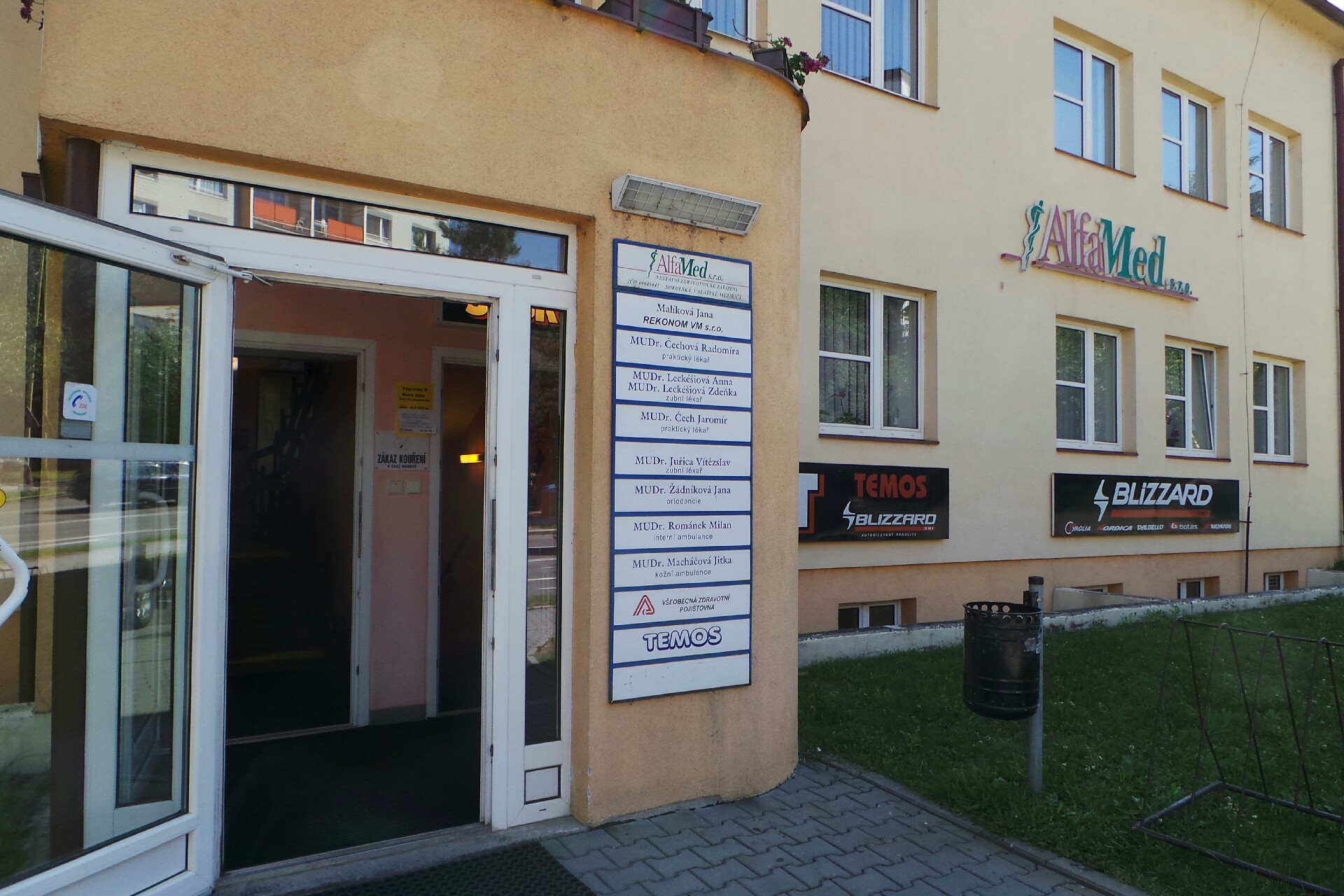 MUDr. Anna Leckéšiová