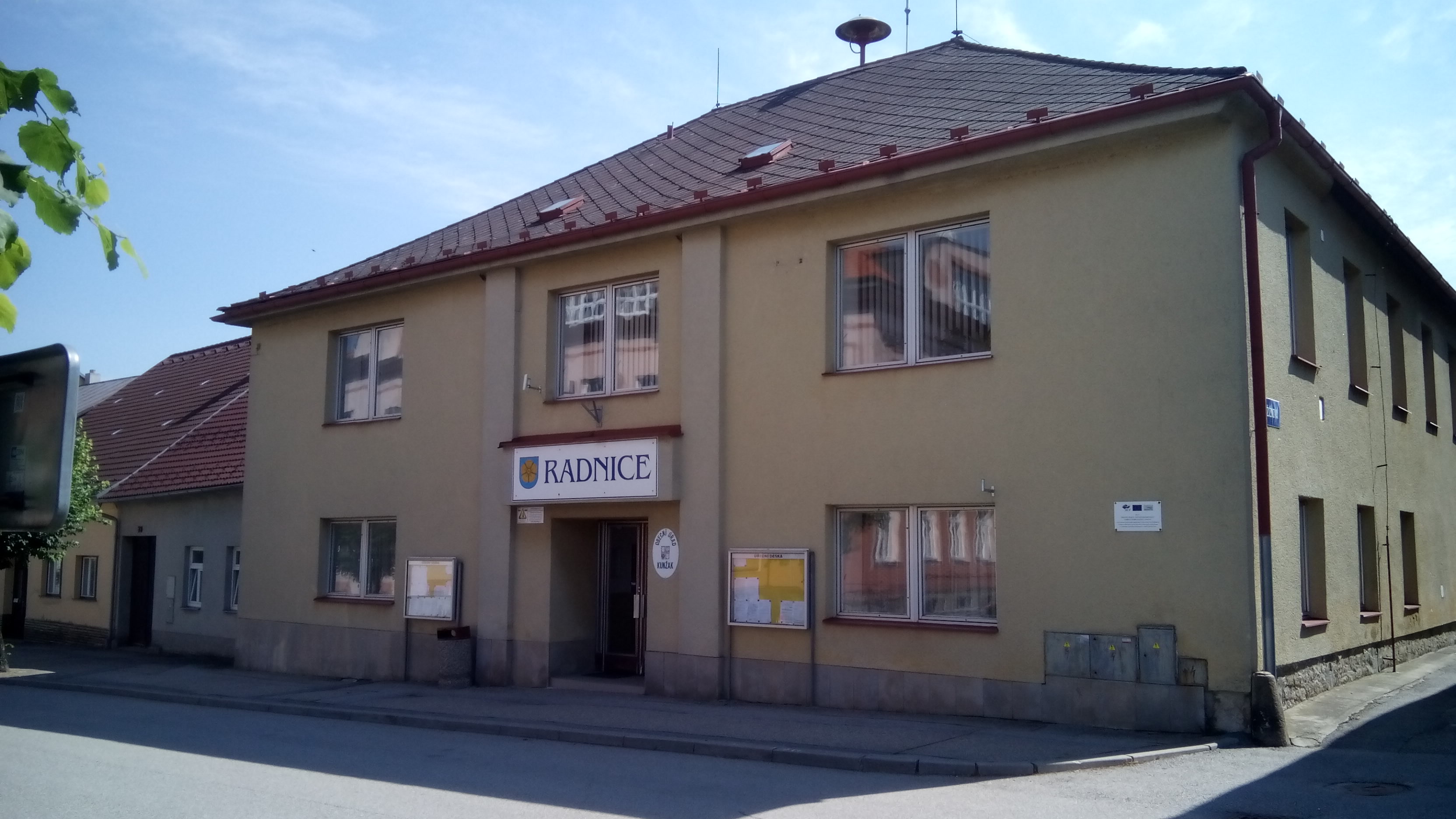 Kunžak - obecní úřad foto 4