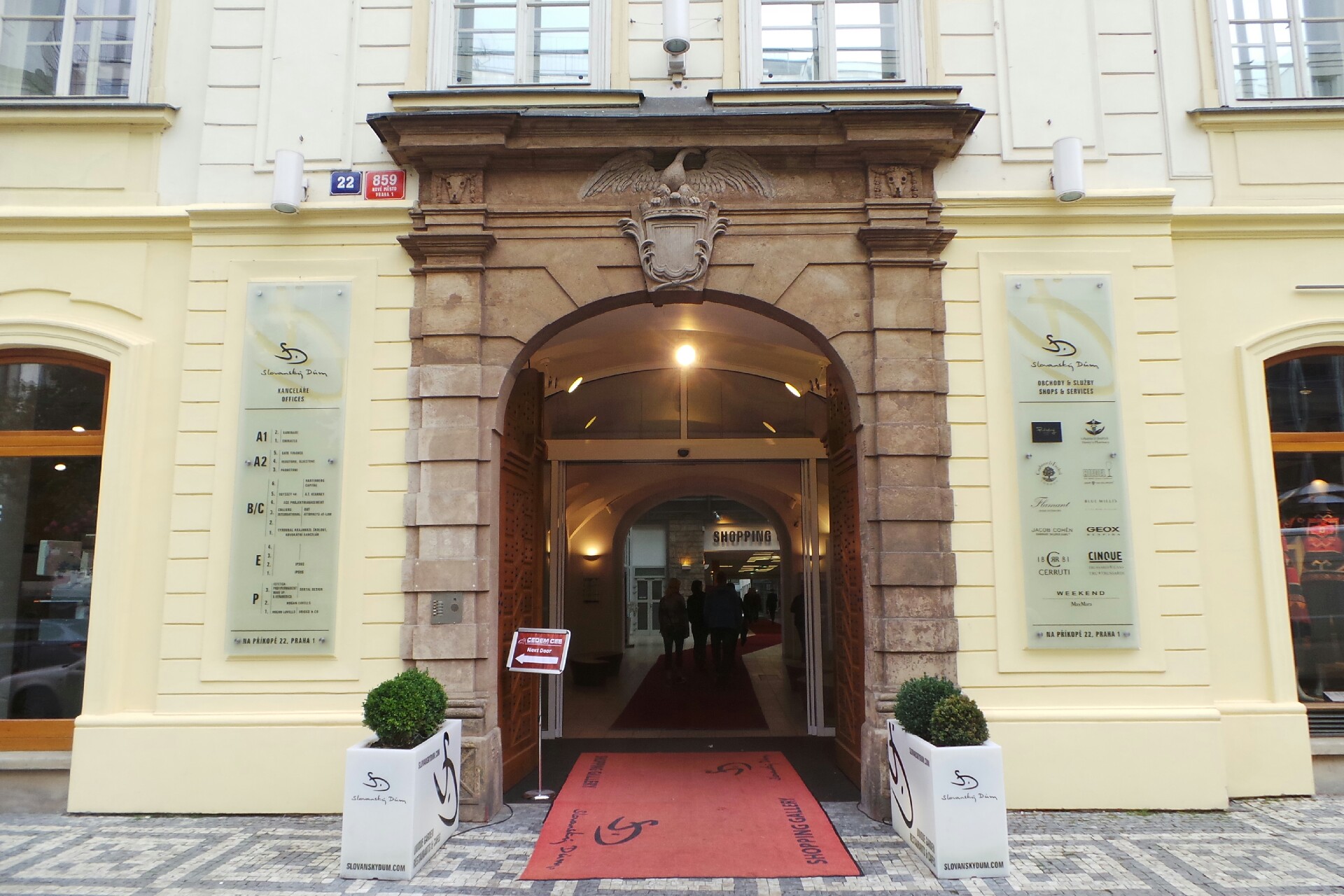 Mgr. Ing. Markéta Pravdová