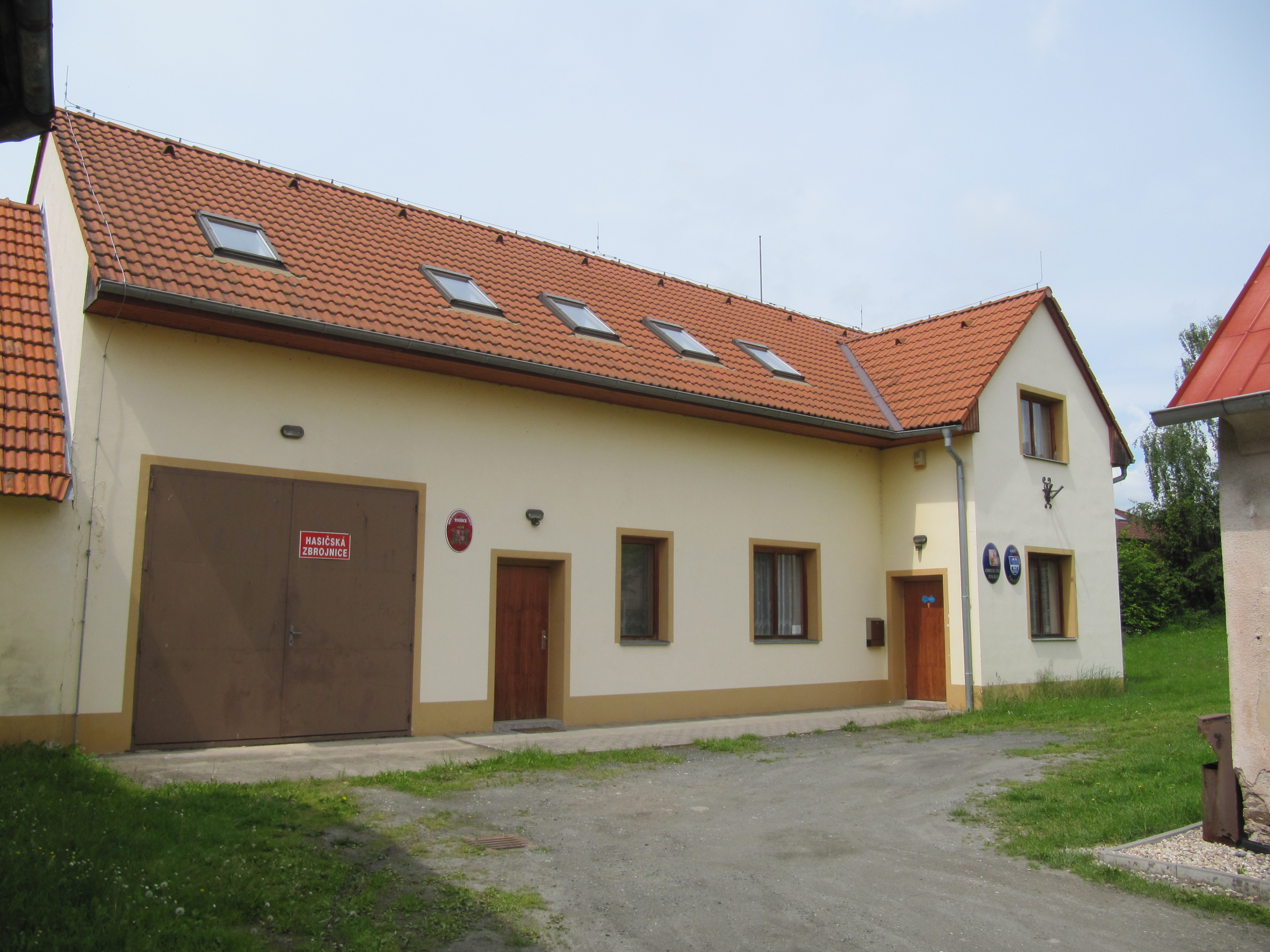 Toušice - obecní úřad