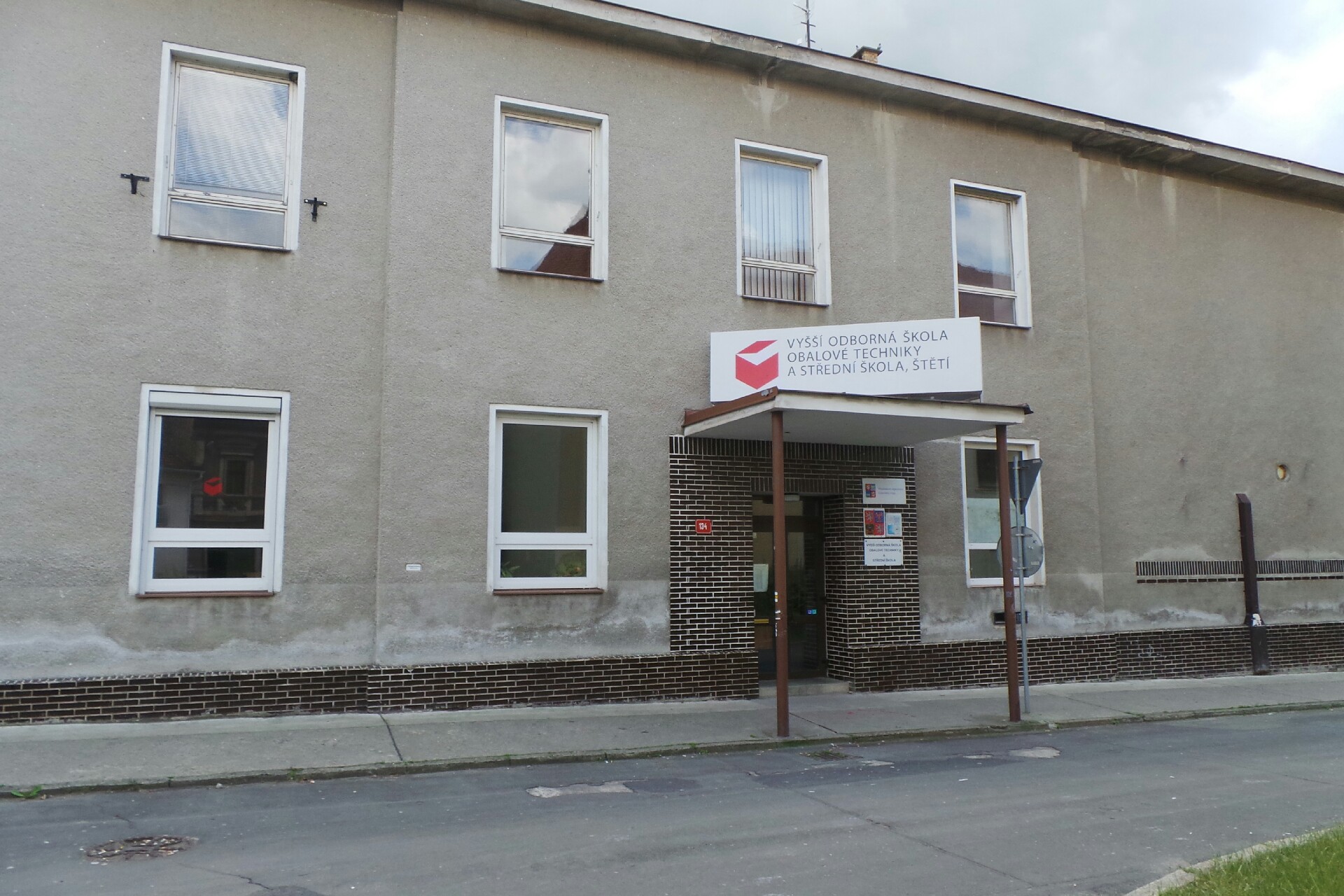 Vyšší odborná škola obalové techniky a Střední škola, Štětí, Kostelní 134