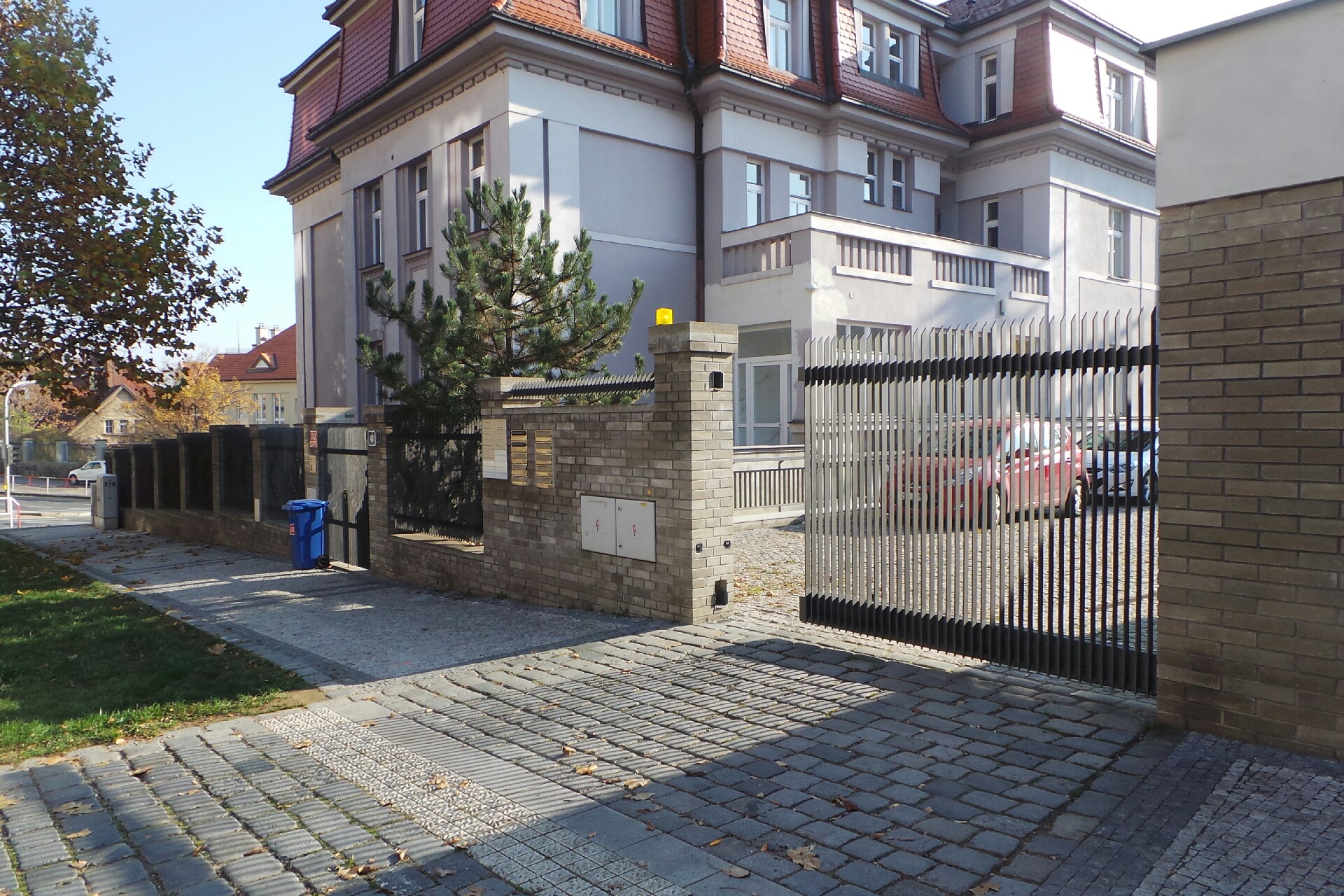 JUDr. Ing. Pavel Bürger, advokát