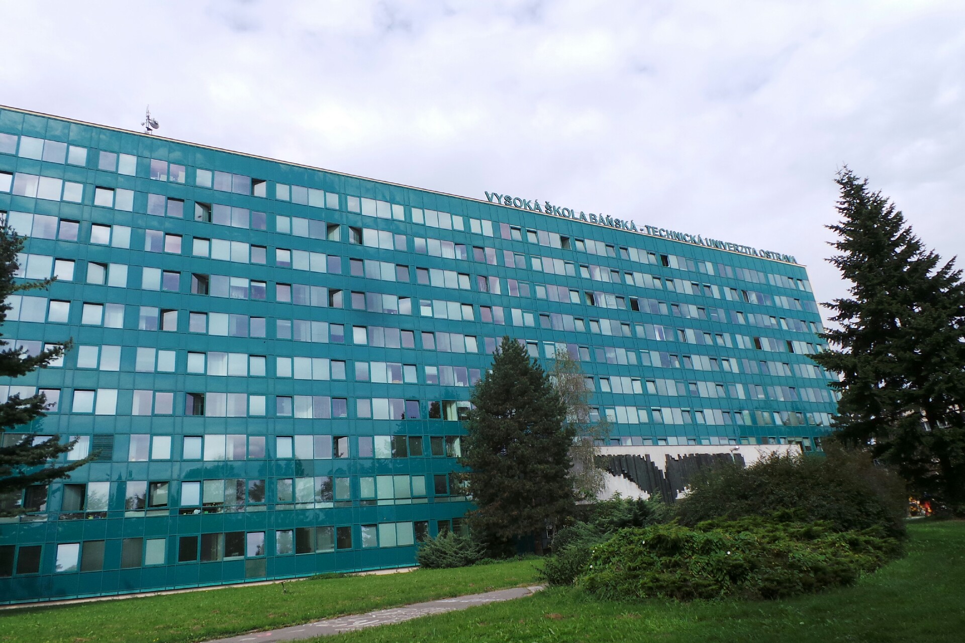 Vysoká škola báňská - Technická univerzita Ostrava - Katedra materiálů a technologií pro automobily Fakulty metalurgie a materiálového inženýrství