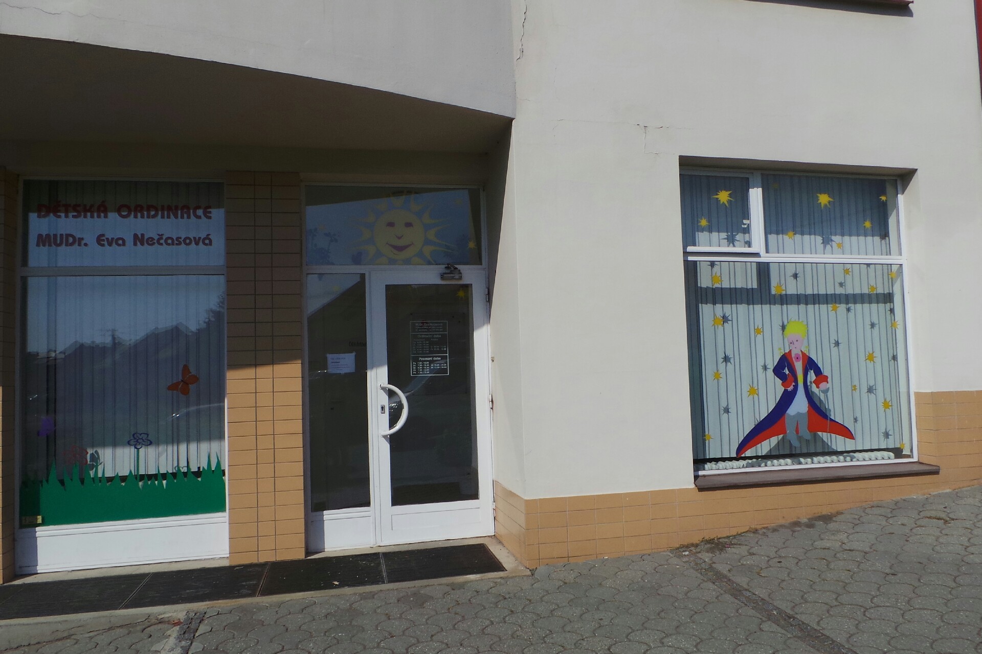 MUDr. Eva Nečasová
