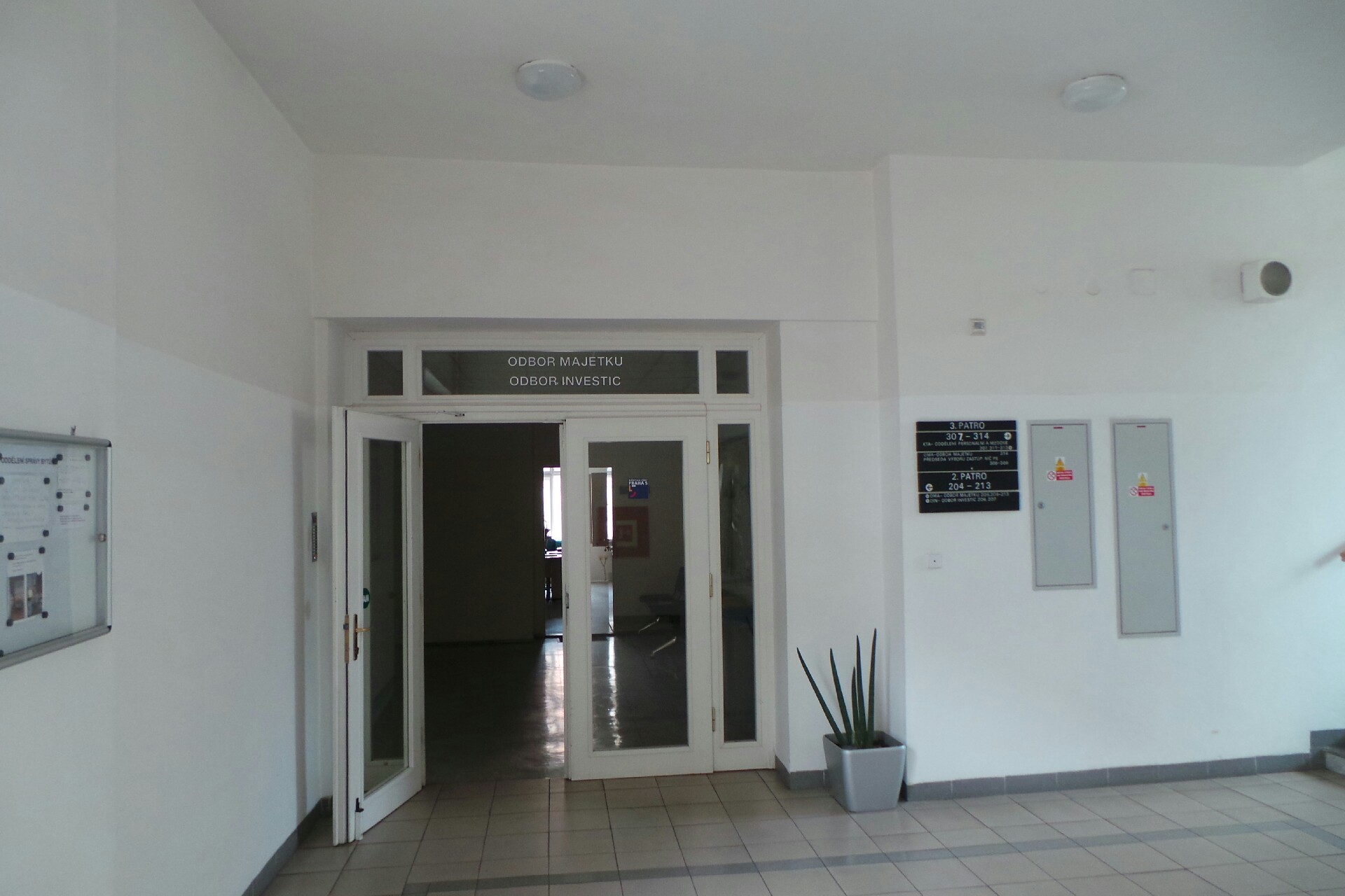 ÚMČ Praha 5 - Odbor investic foto 2