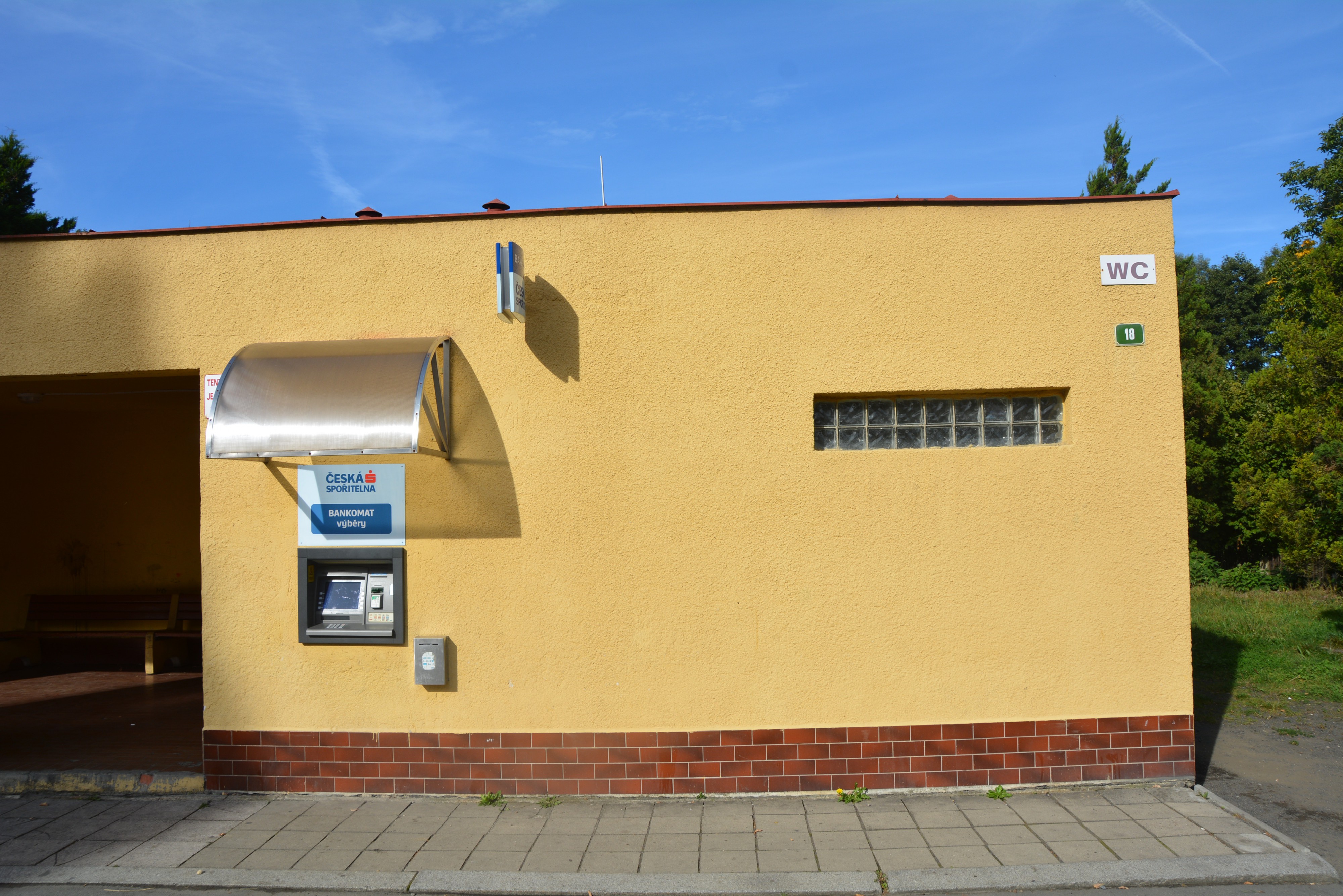 Bankomat České spořitelny foto 1