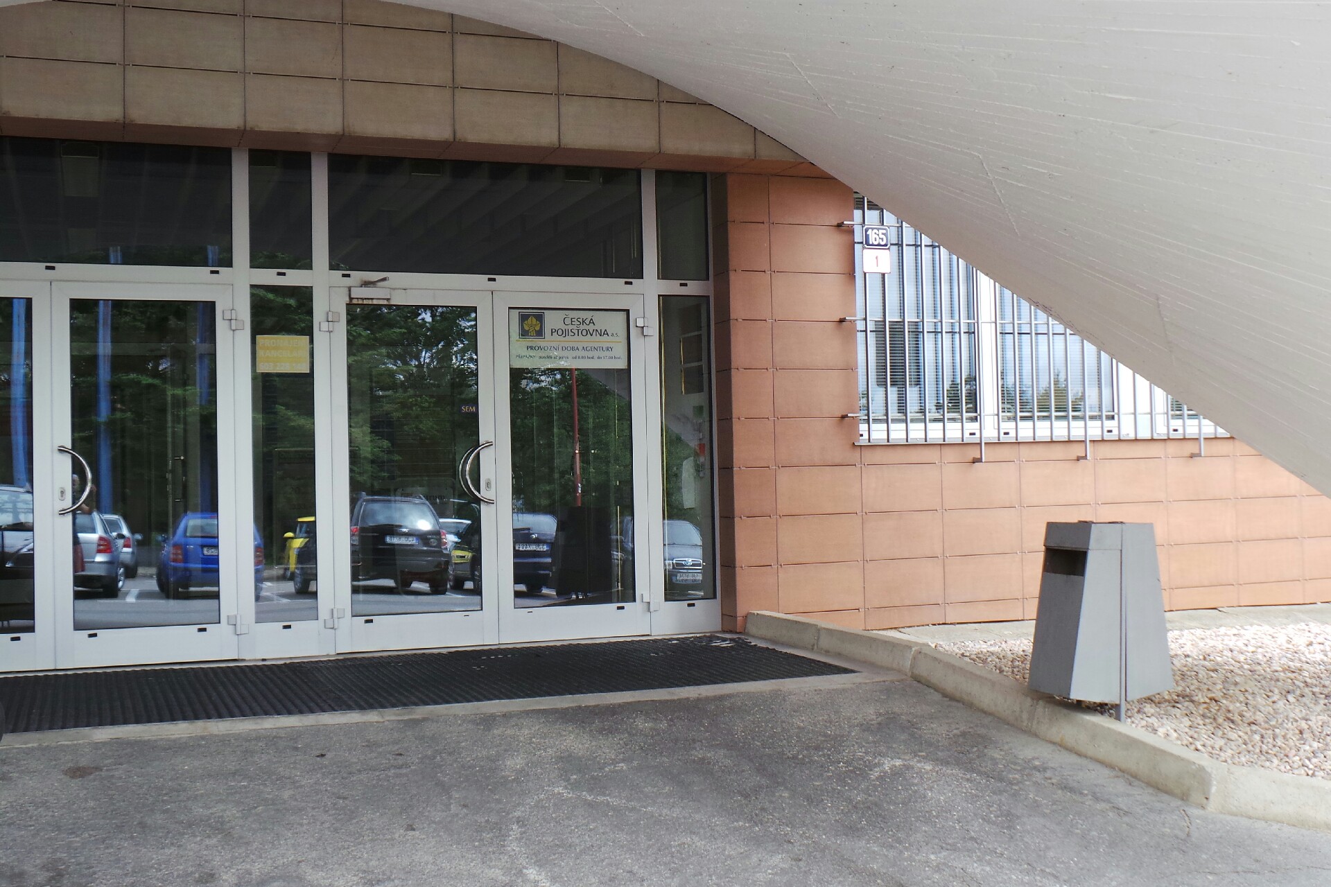 Fakta - vzdělávací zařízení a zařízení pro další vzdělávání pedagogických pracovníků, s.r.o.