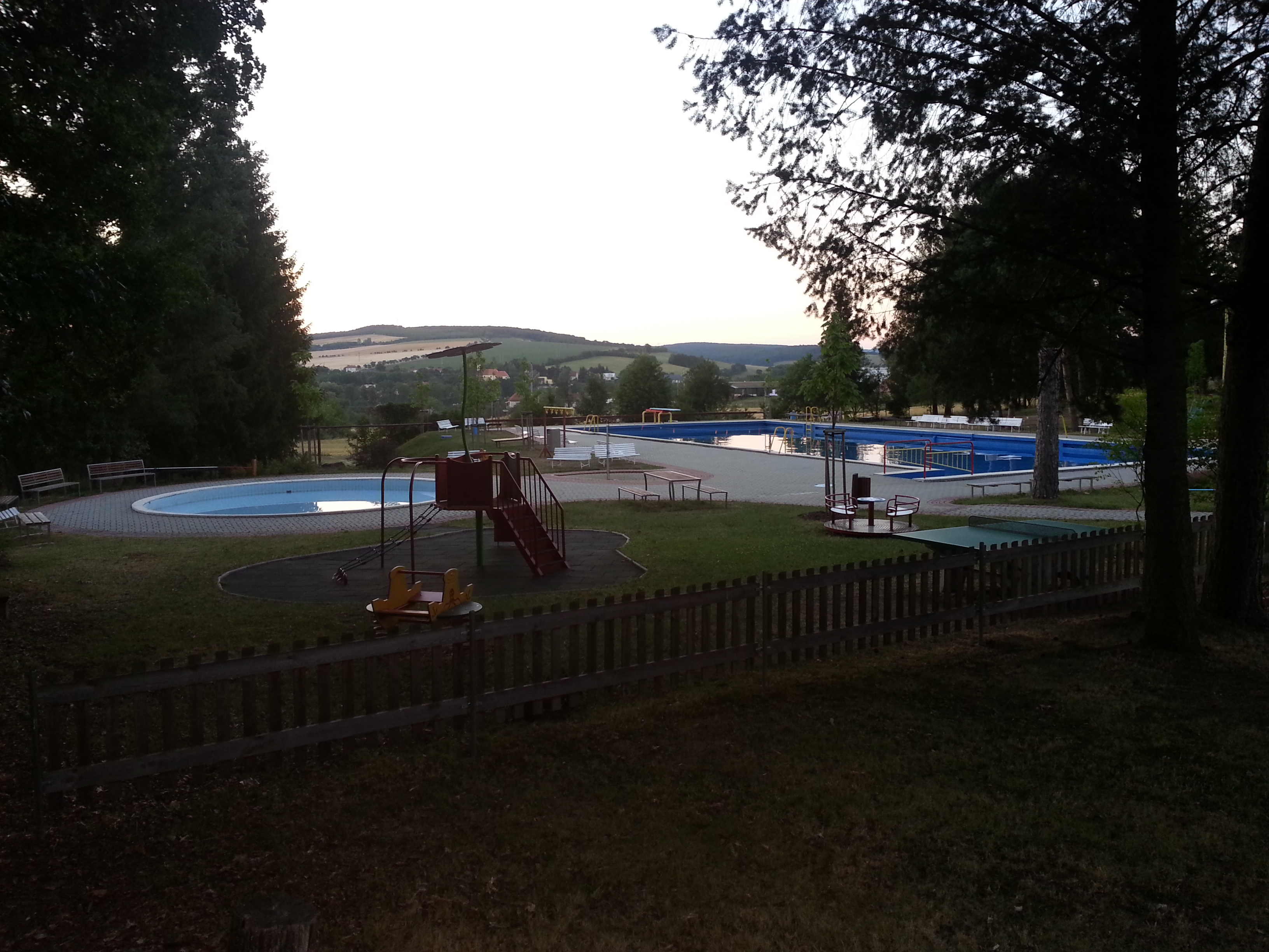 Koupaliště Nezdenice