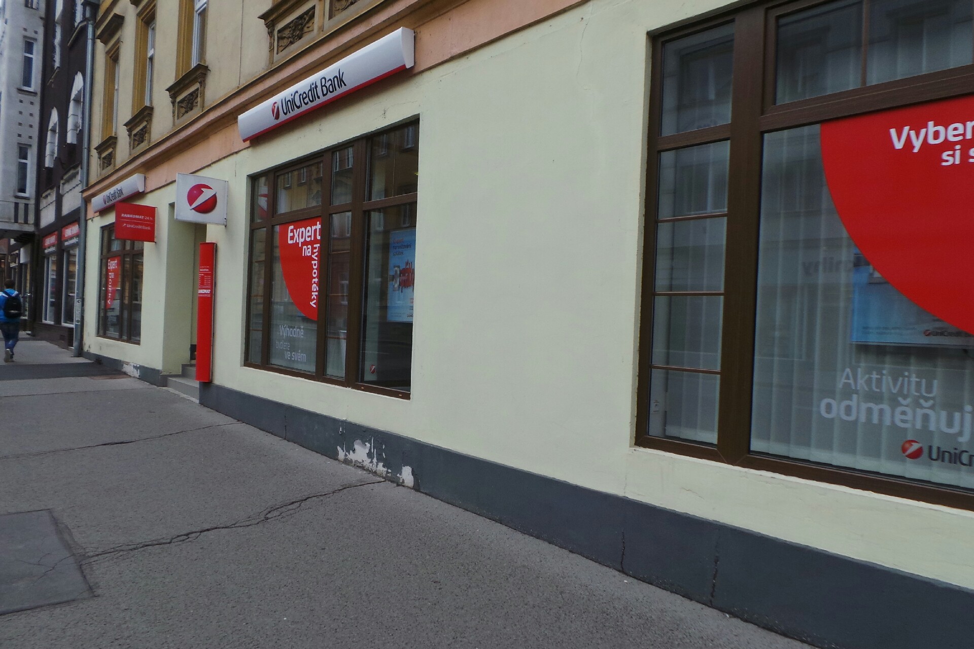 UniCredit Bank Czech Republic and Slovakia, a.s. foto 2