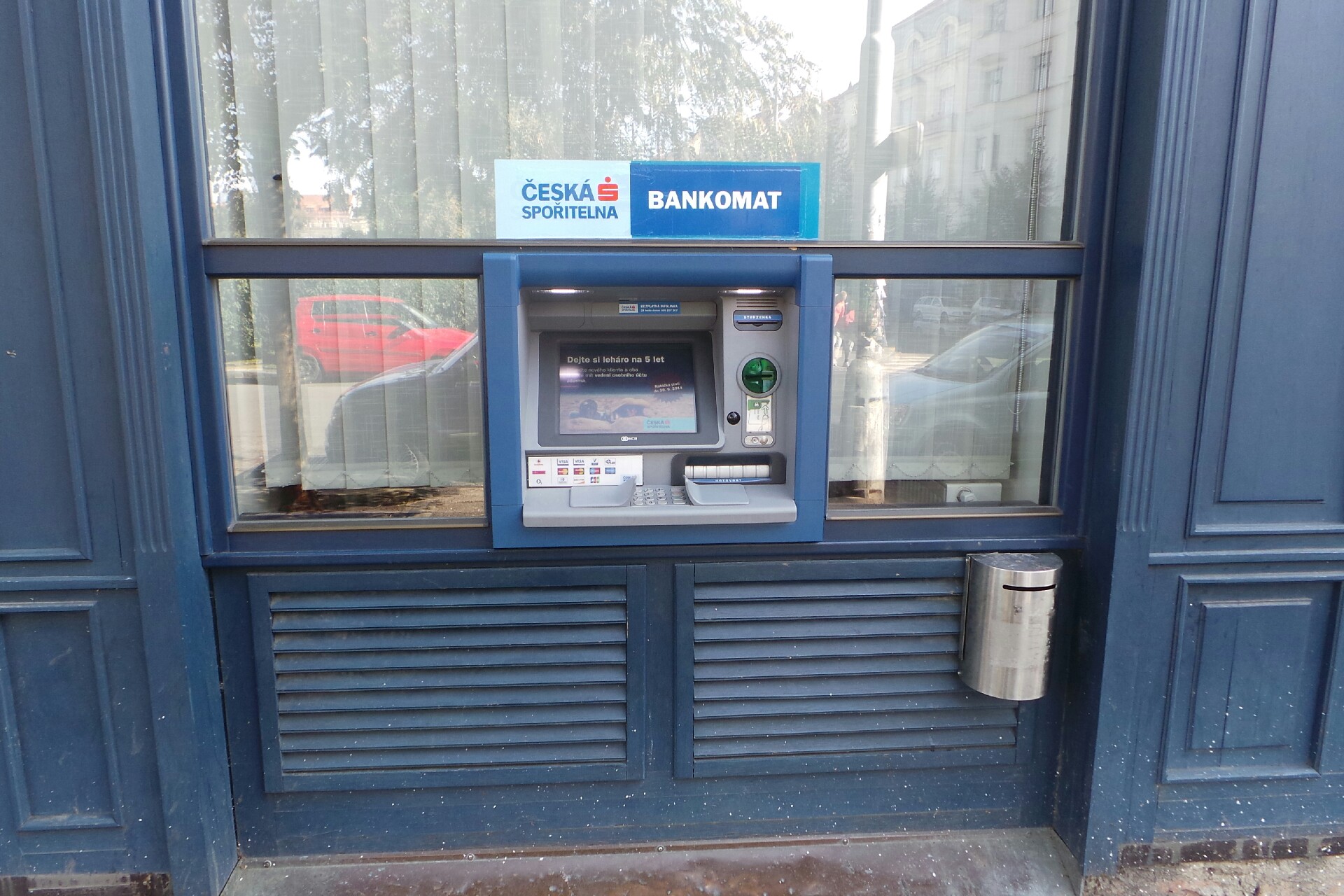 Bankomat České spořitelny foto 1