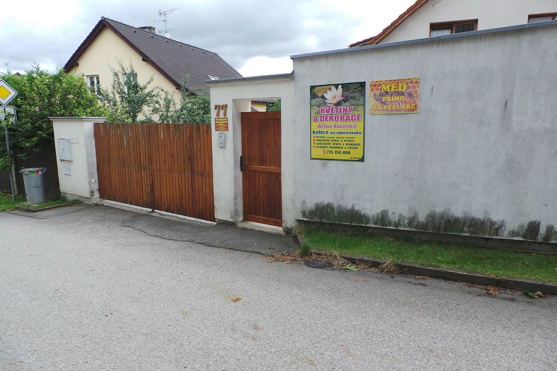 Květiny a dekorace - Alena Beranová