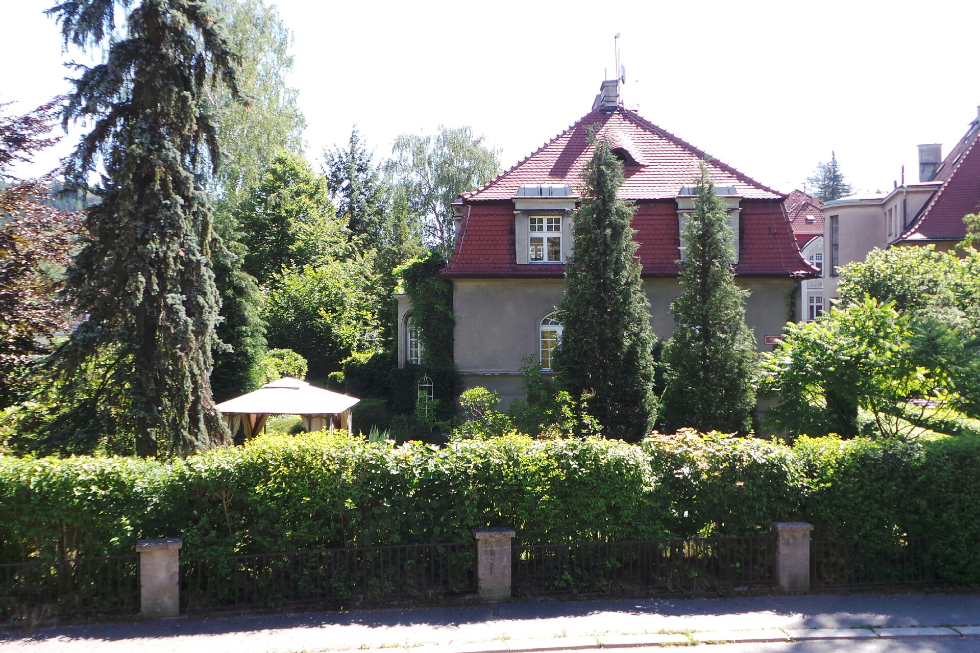 AD Real Invest, s.r.o. foto 1