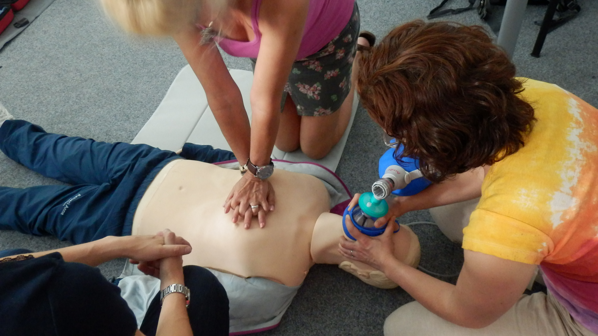 FIRST-AID foto 5