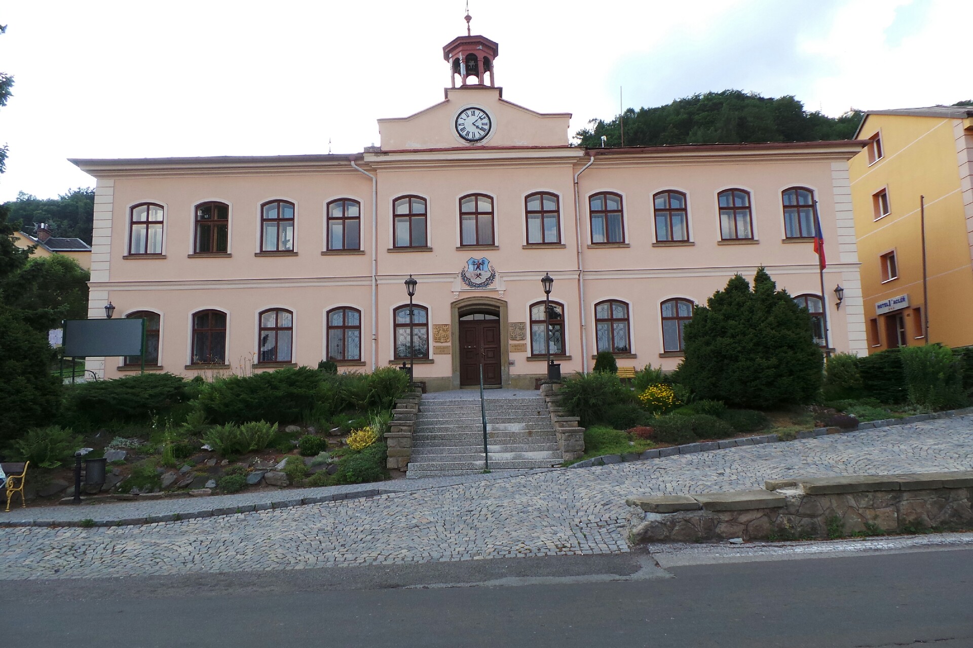 MÚ Žacléř - Hospodářsko-správní odbor