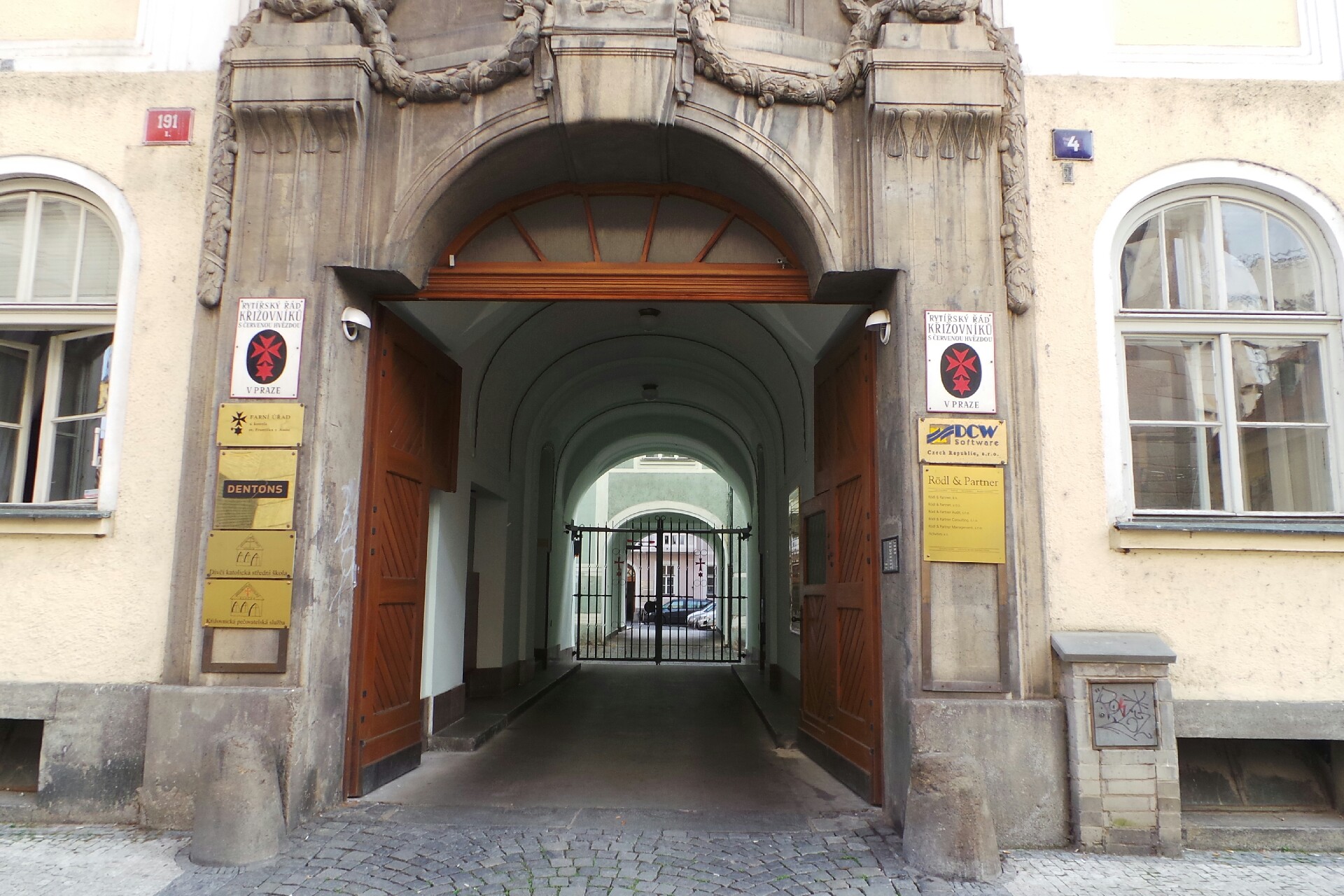 JUDr. Irena Duffková, advokát