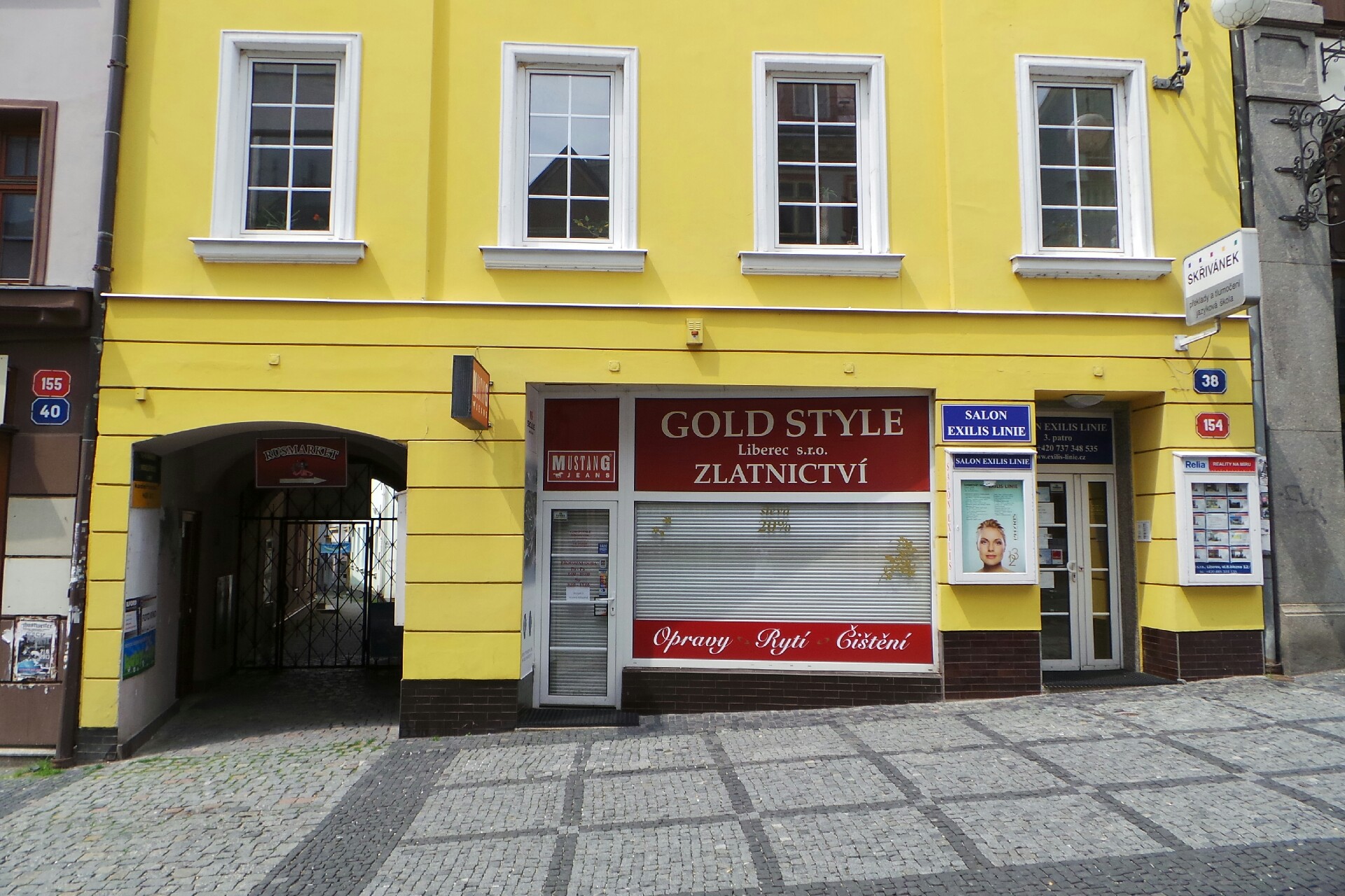 FHS EA Football Czech, s.r.o.