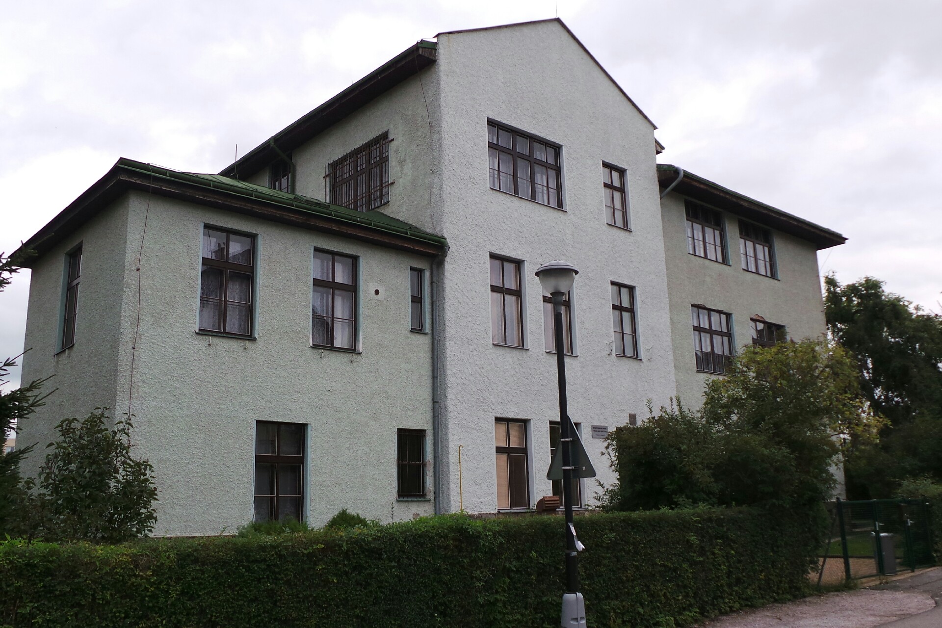 Dětský domov se školou, základní škola a školní jídelna, Vrchlabí, Al. Jiráska 617