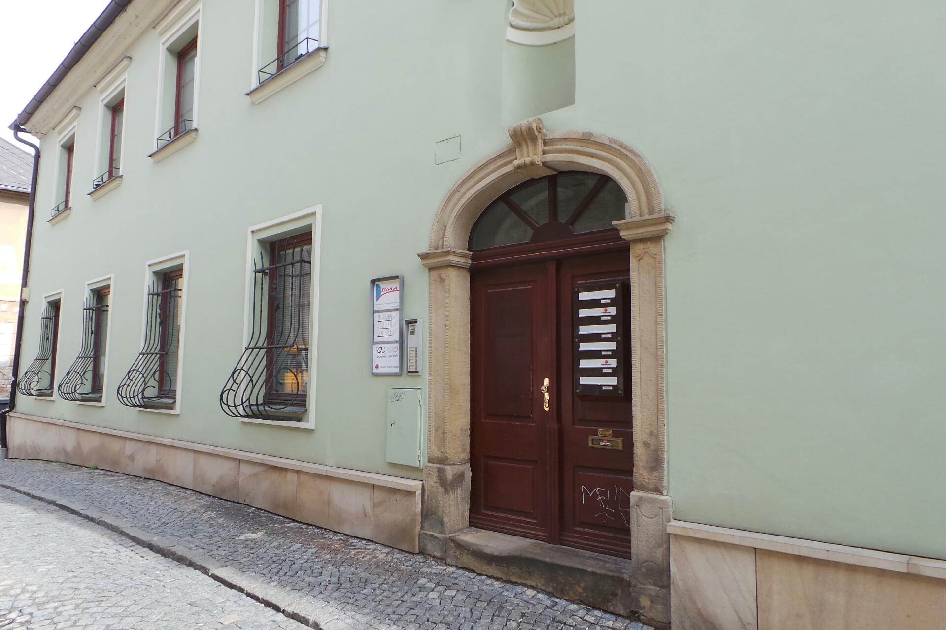 Moravian English College