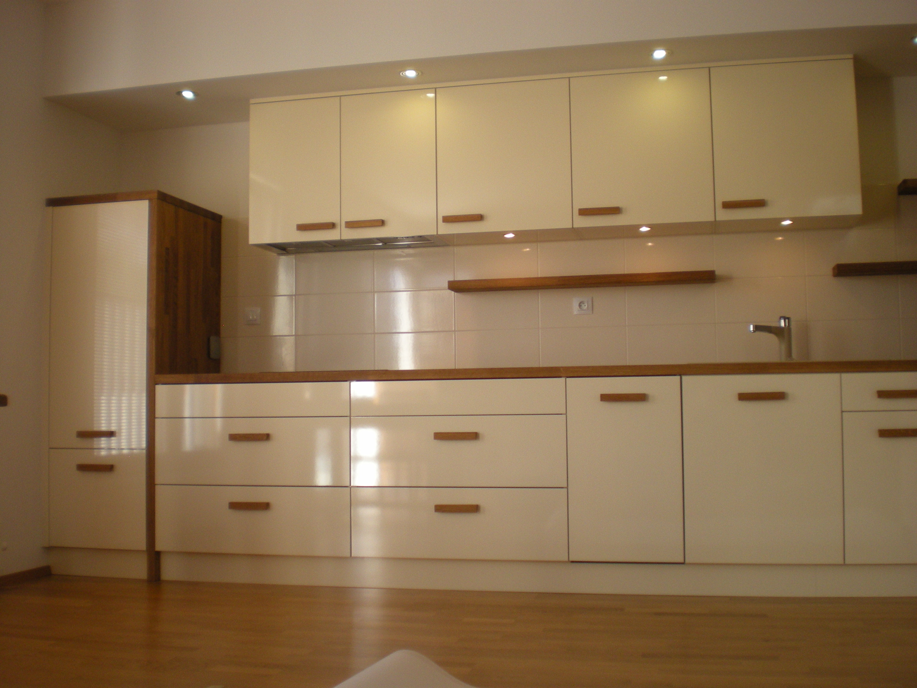 Čížek - kuchyně & skříně na míru foto 3