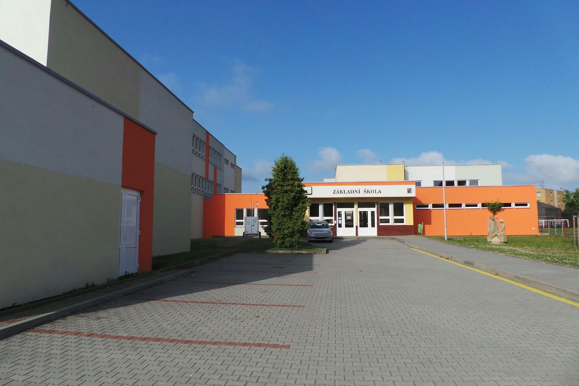 ZŠ a MŠ Ždírec nad Doubravou foto 1