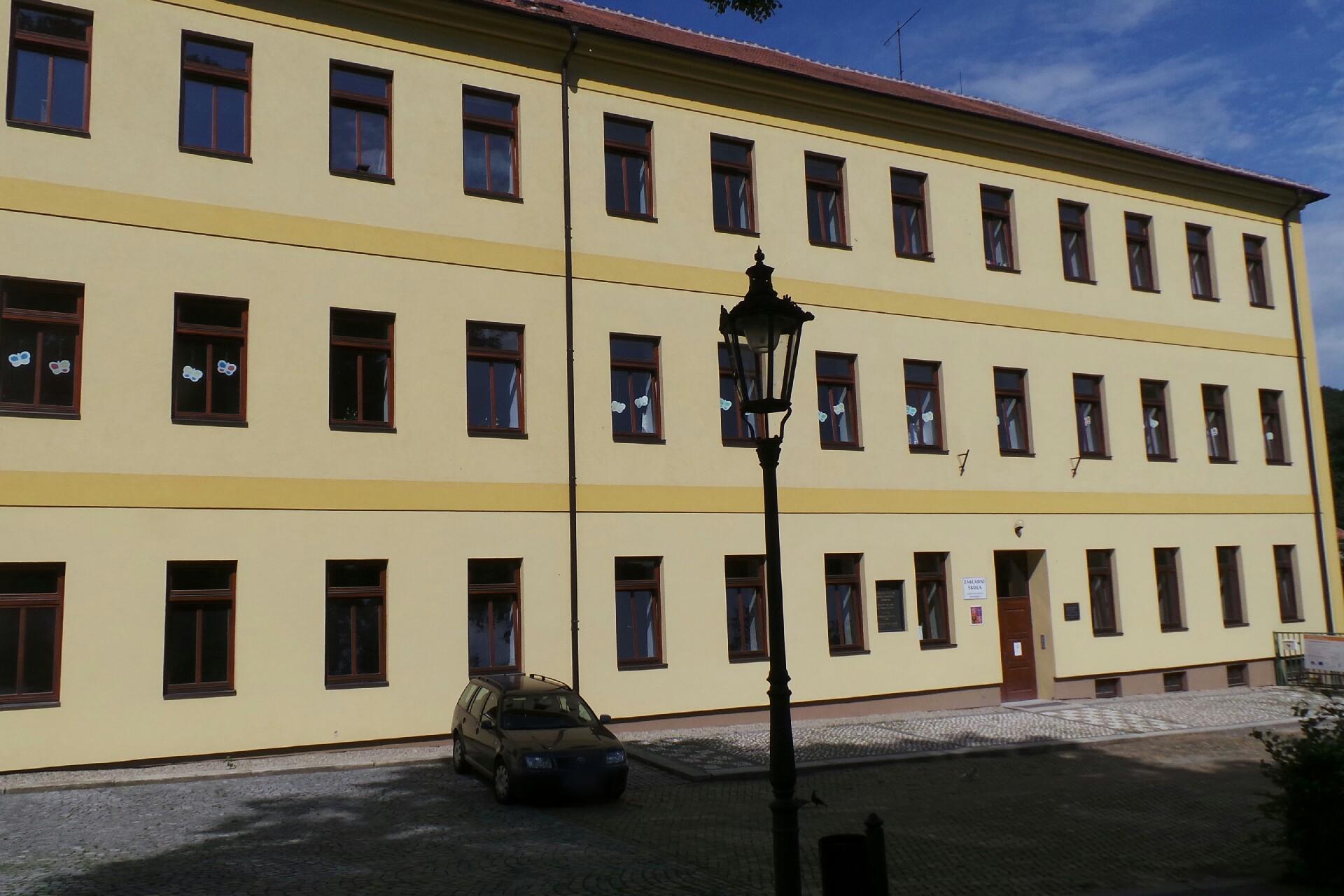 ZŠ Náměšť nad Oslavou, Komenského nám.