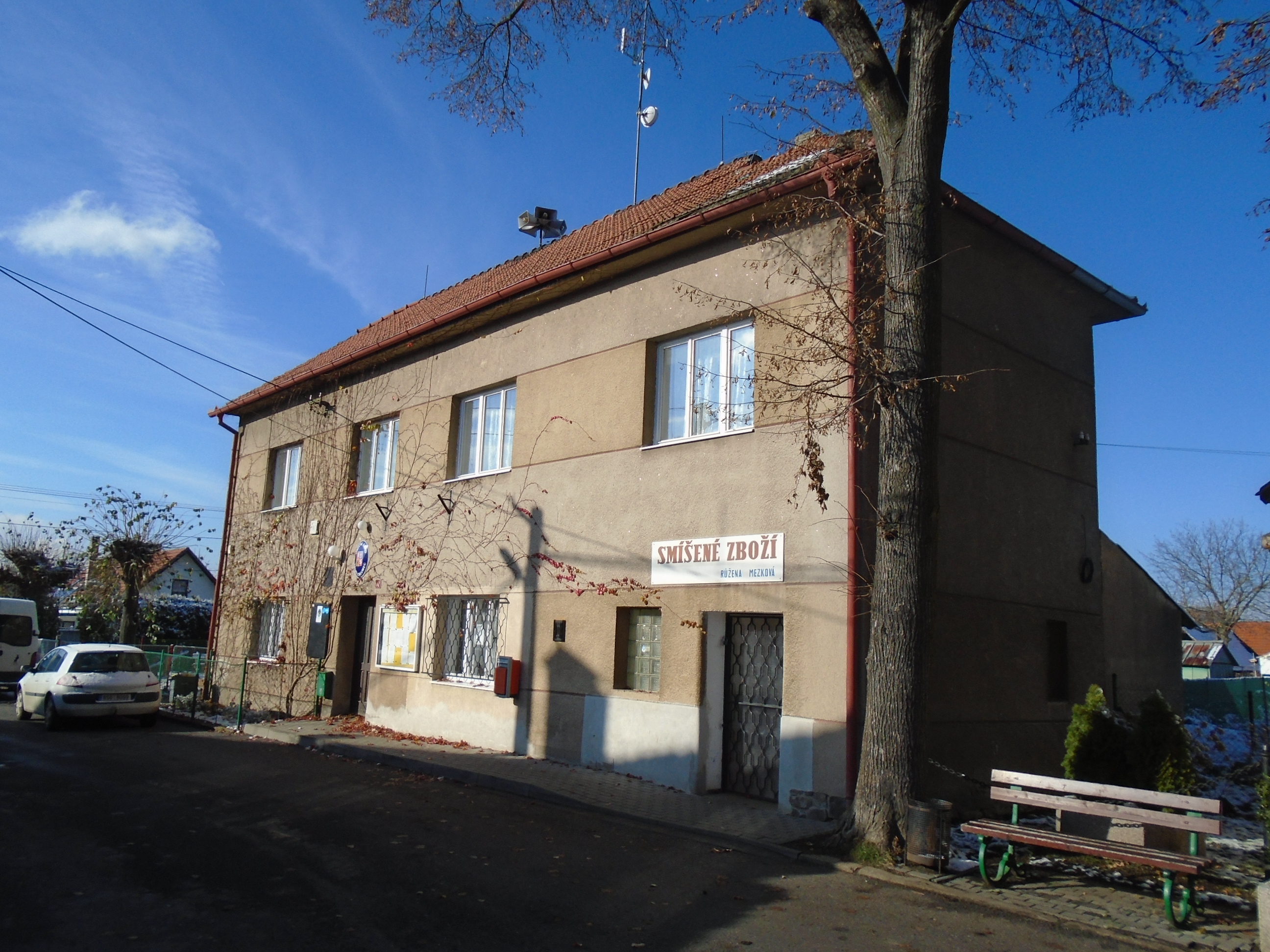 Velký Chlumec - obecní úřad