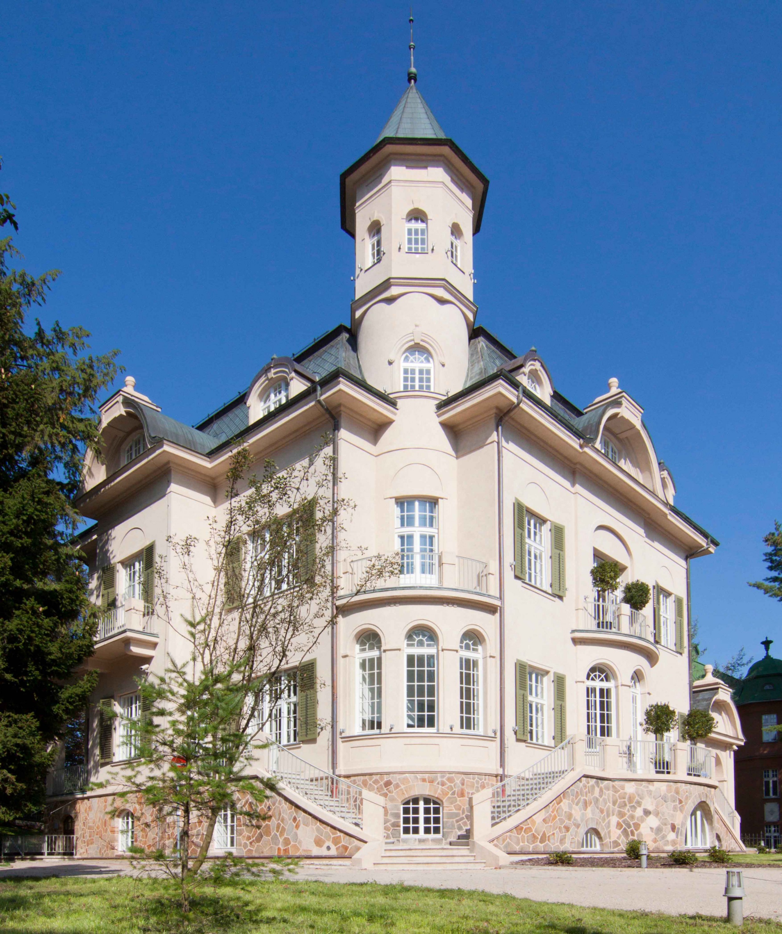 Interaktivní galerie Becherova vila foto 2