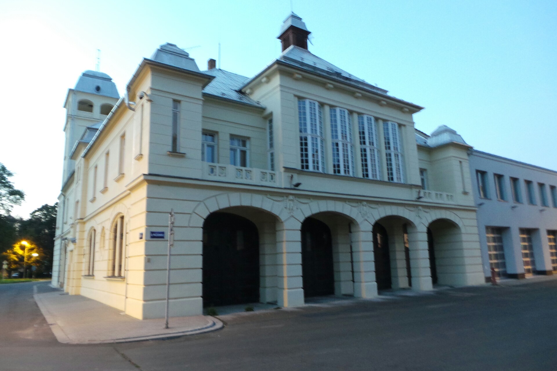 Hasičský záchranný sbor Moravskoslezského kraje - Pobočná požární stanice Krnov