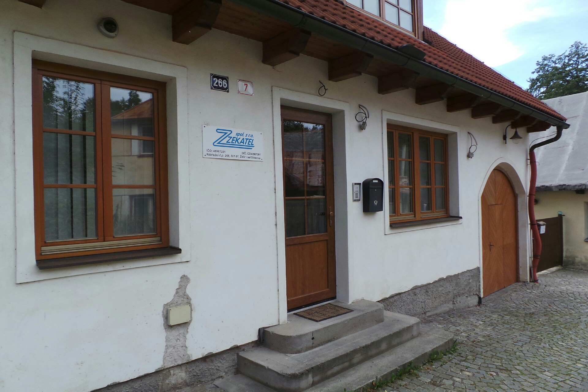 ZEKATEL, spol. s r.o.