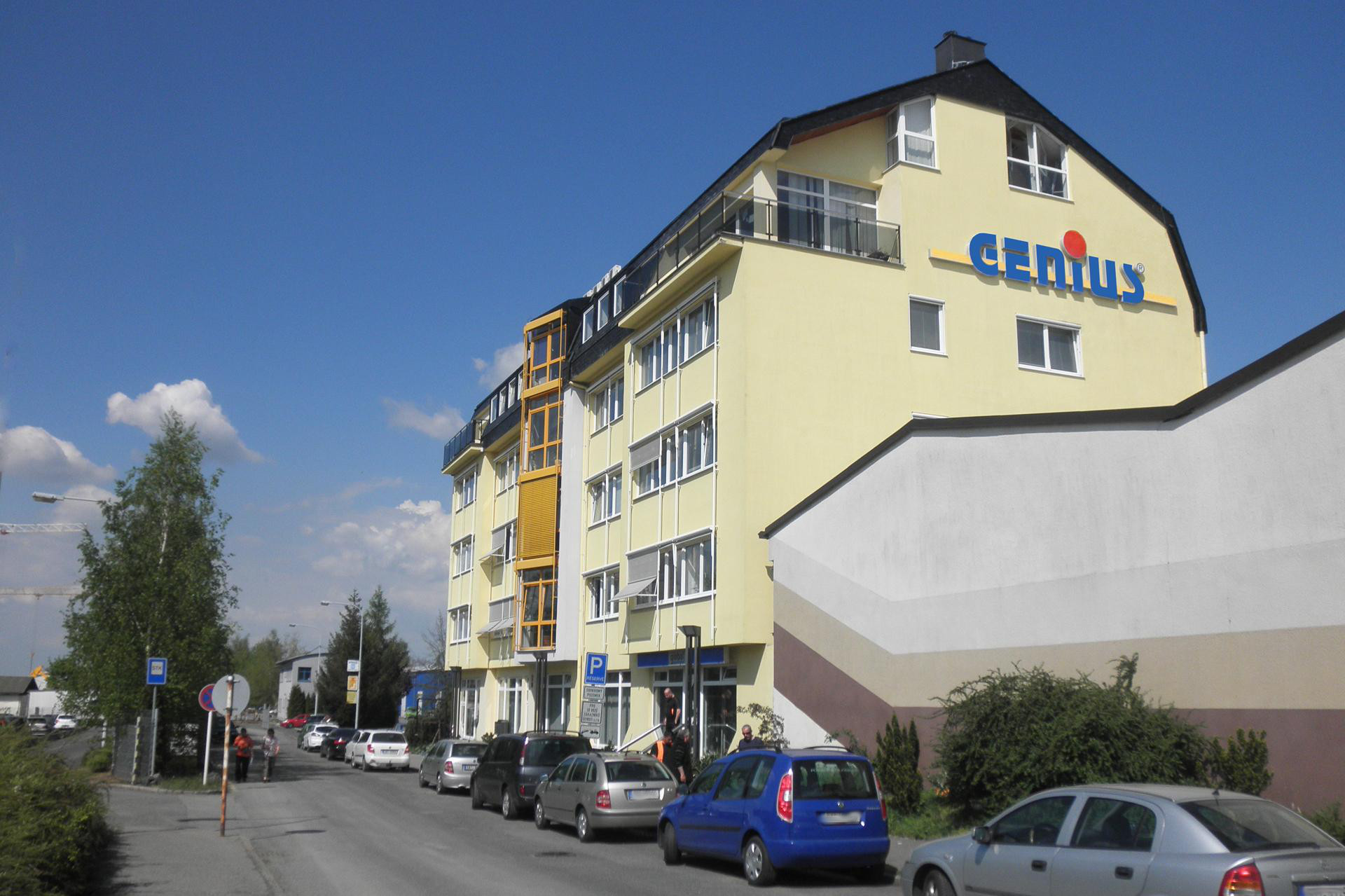 MAROLUX production s.r.o.