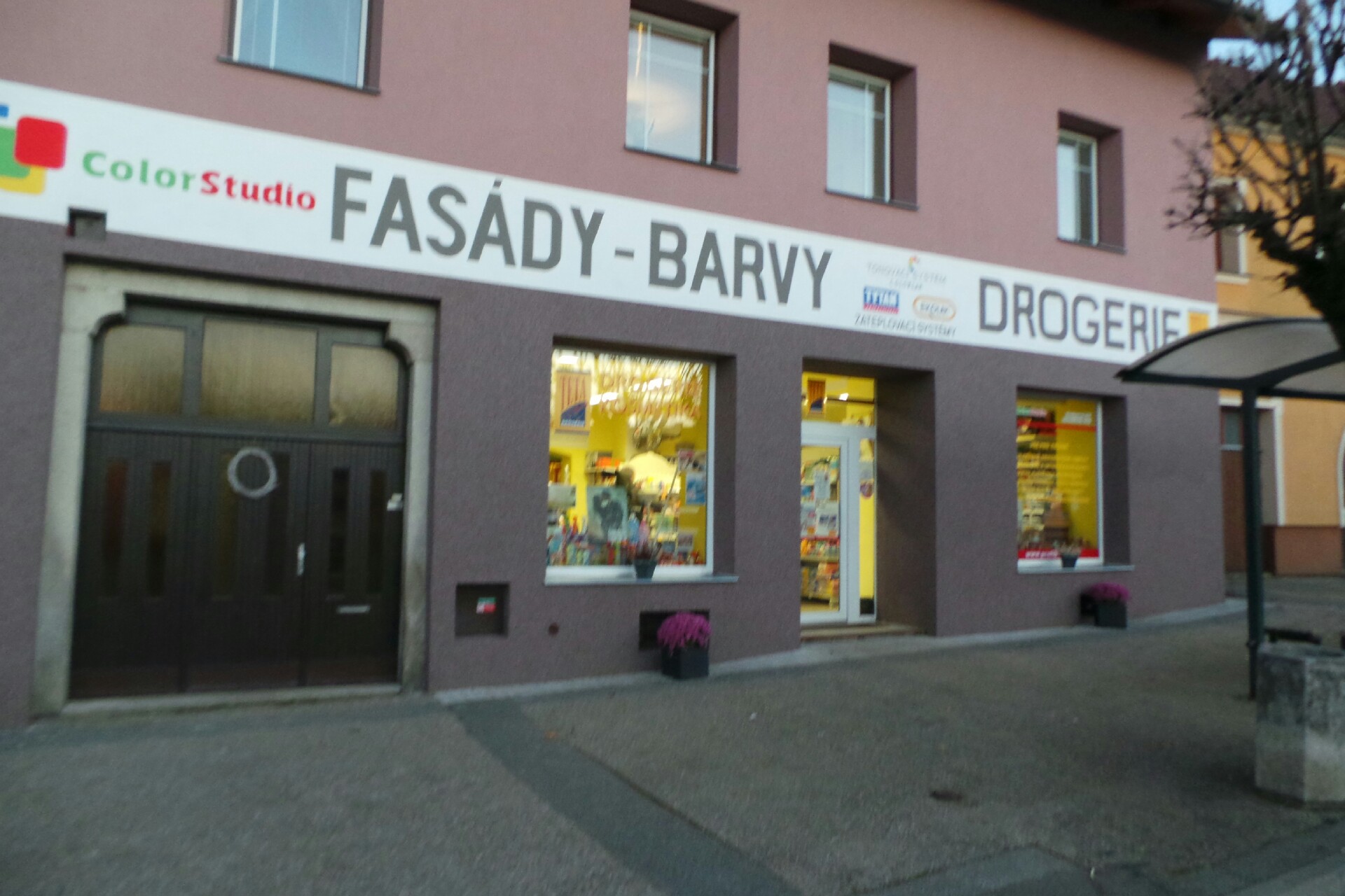 FASÁDNÍ STUDIO - BARVY - Color Studio Kunžak