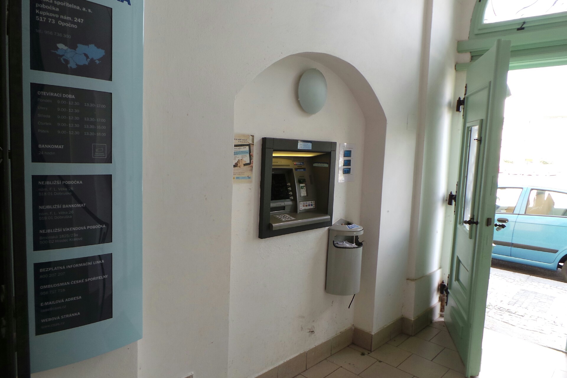 Bankomat České spořitelny foto 1
