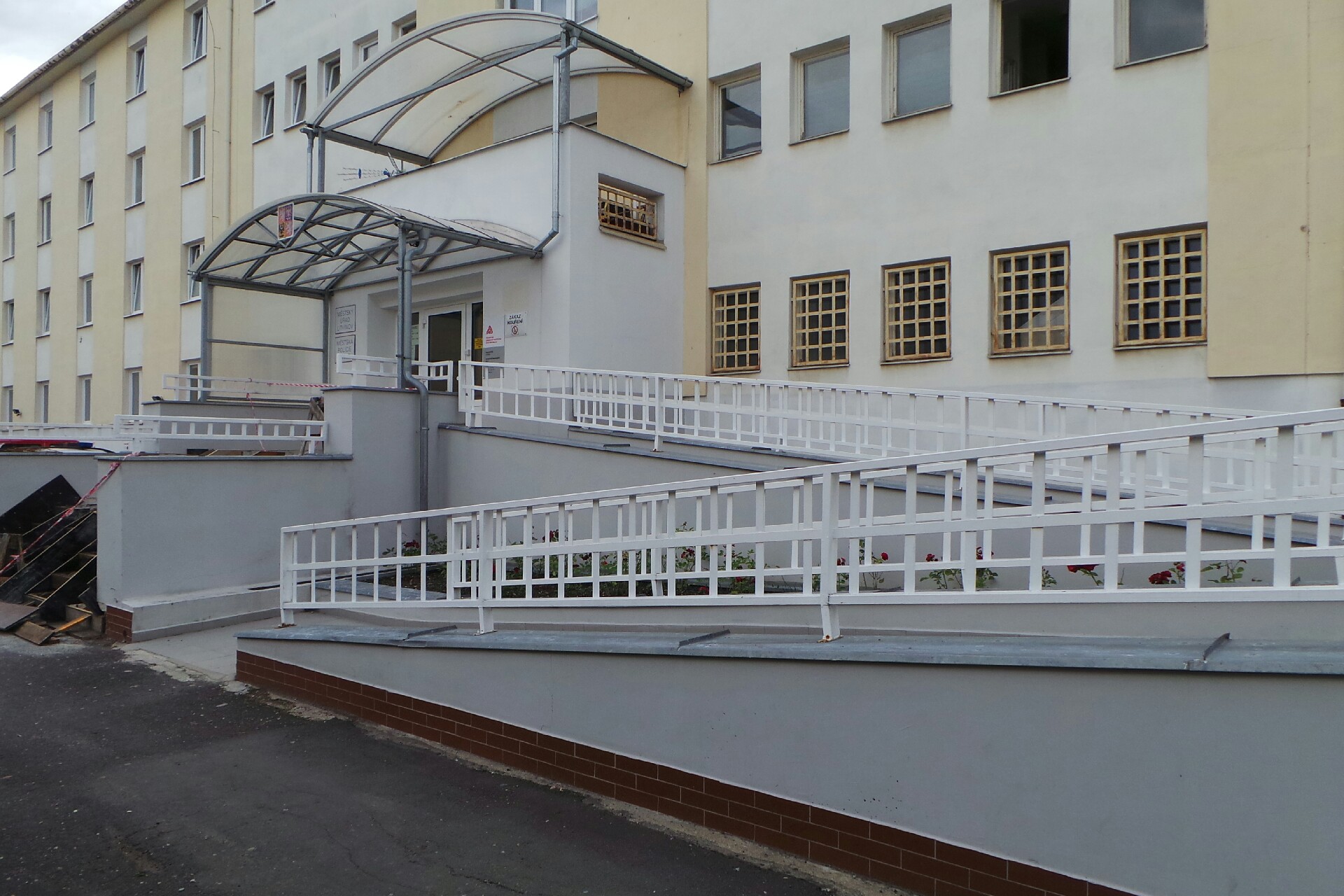 Policie ČR - Obvodní oddělení Litvínov foto 2