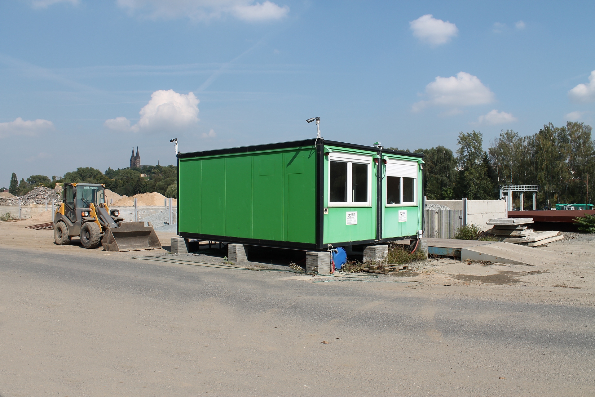 DEPONIE PŘÍSTAV SMÍCHOV