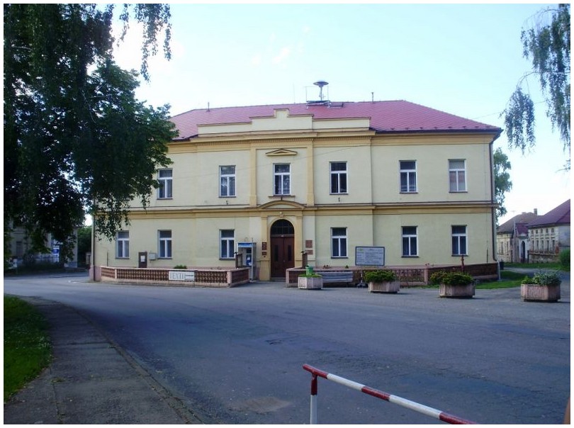Potěhy - obecní úřad foto 2