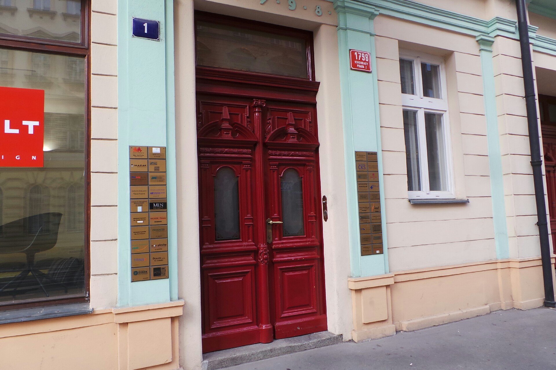 MUDr. Irena Zvánovcová