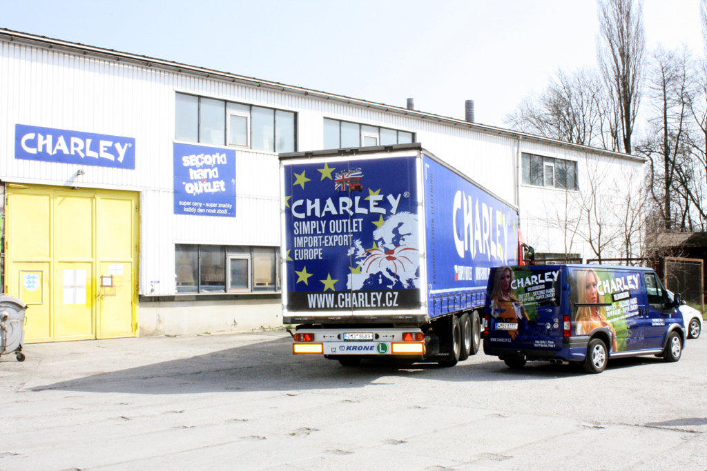 CHARLEY - velkoobchod fashion outlet foto 2