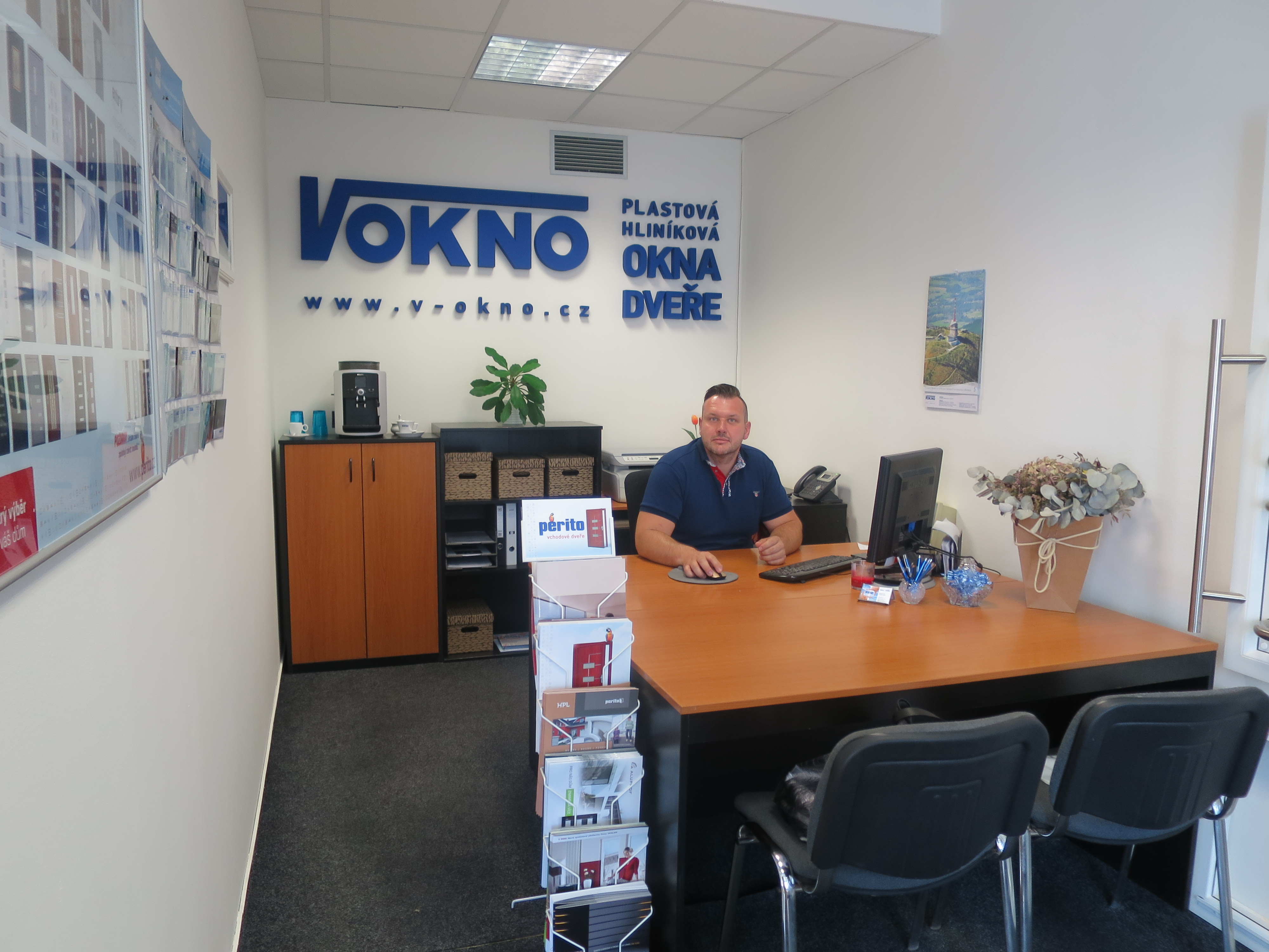 V okno s.r.o. plastová a hliníková okna a dveře foto 2